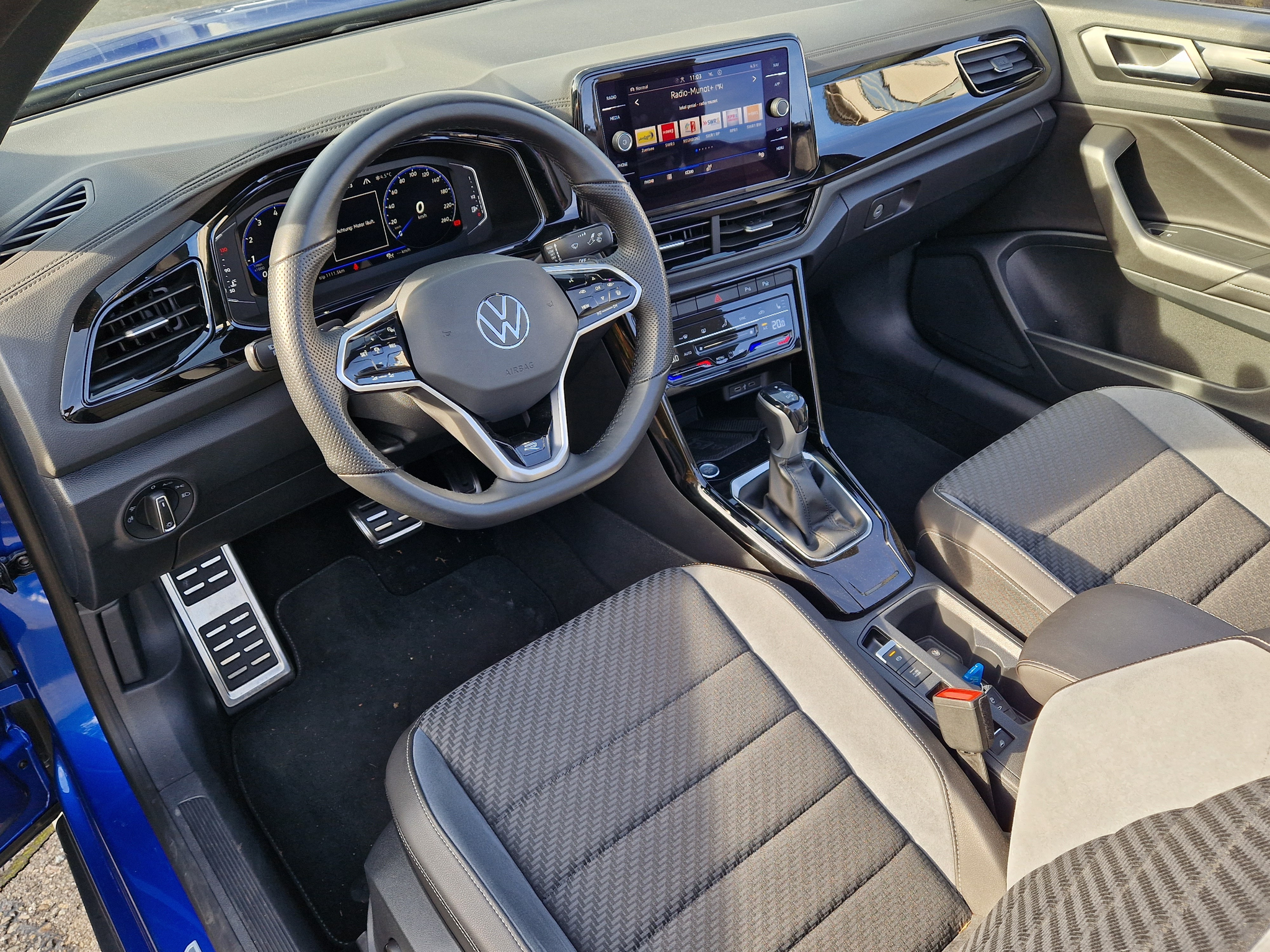 listing desktop thumbnail image 10