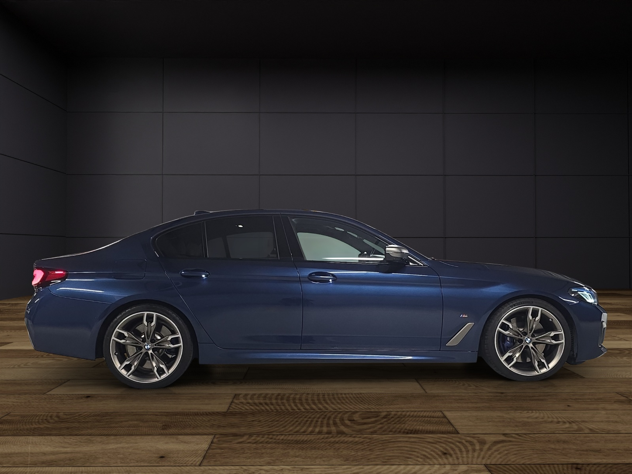 listing desktop thumbnail image 4