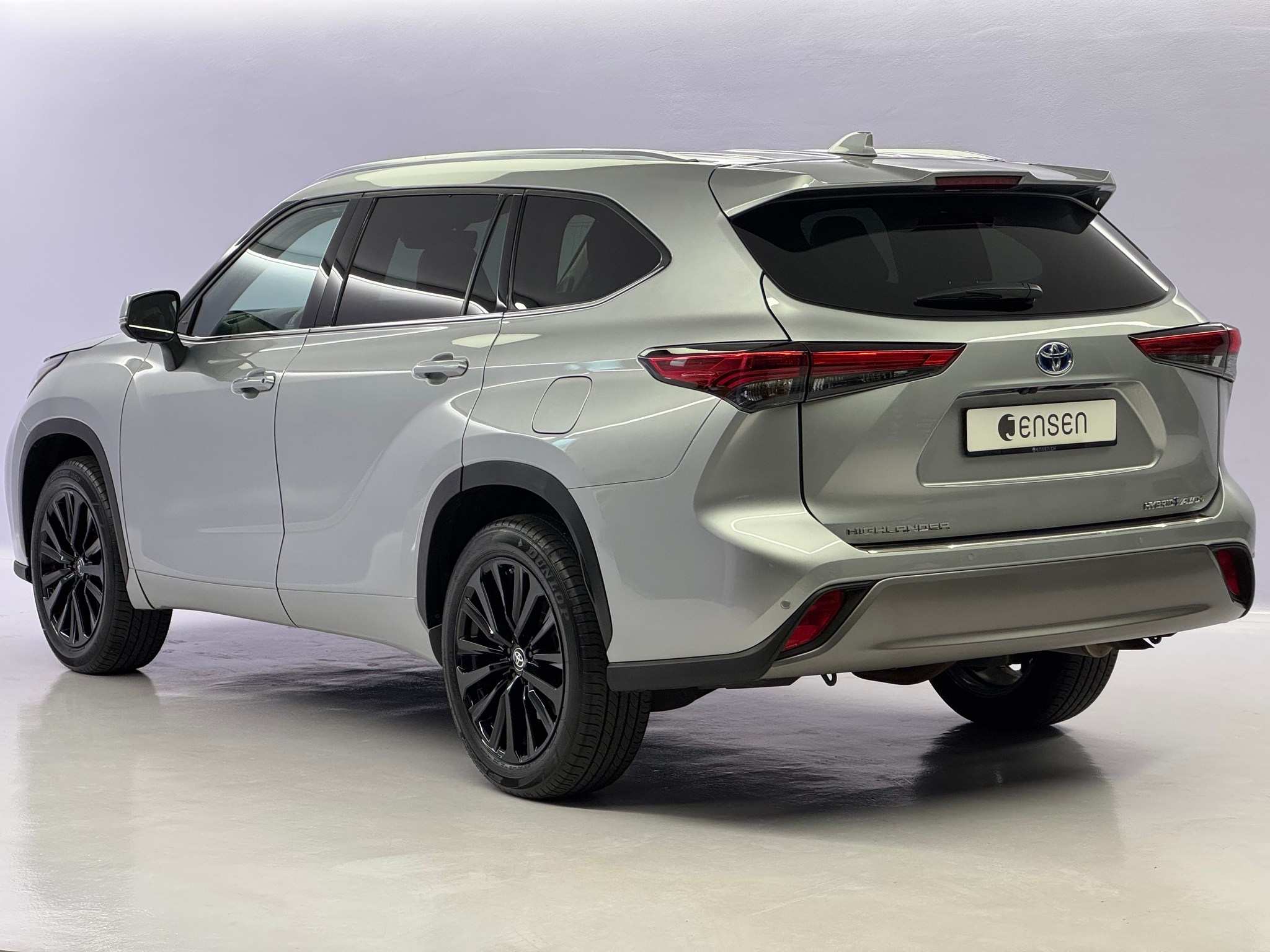 listing desktop thumbnail image 4