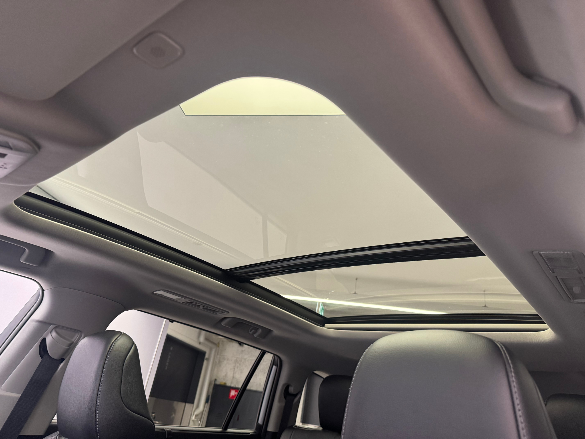 listing desktop thumbnail image 20