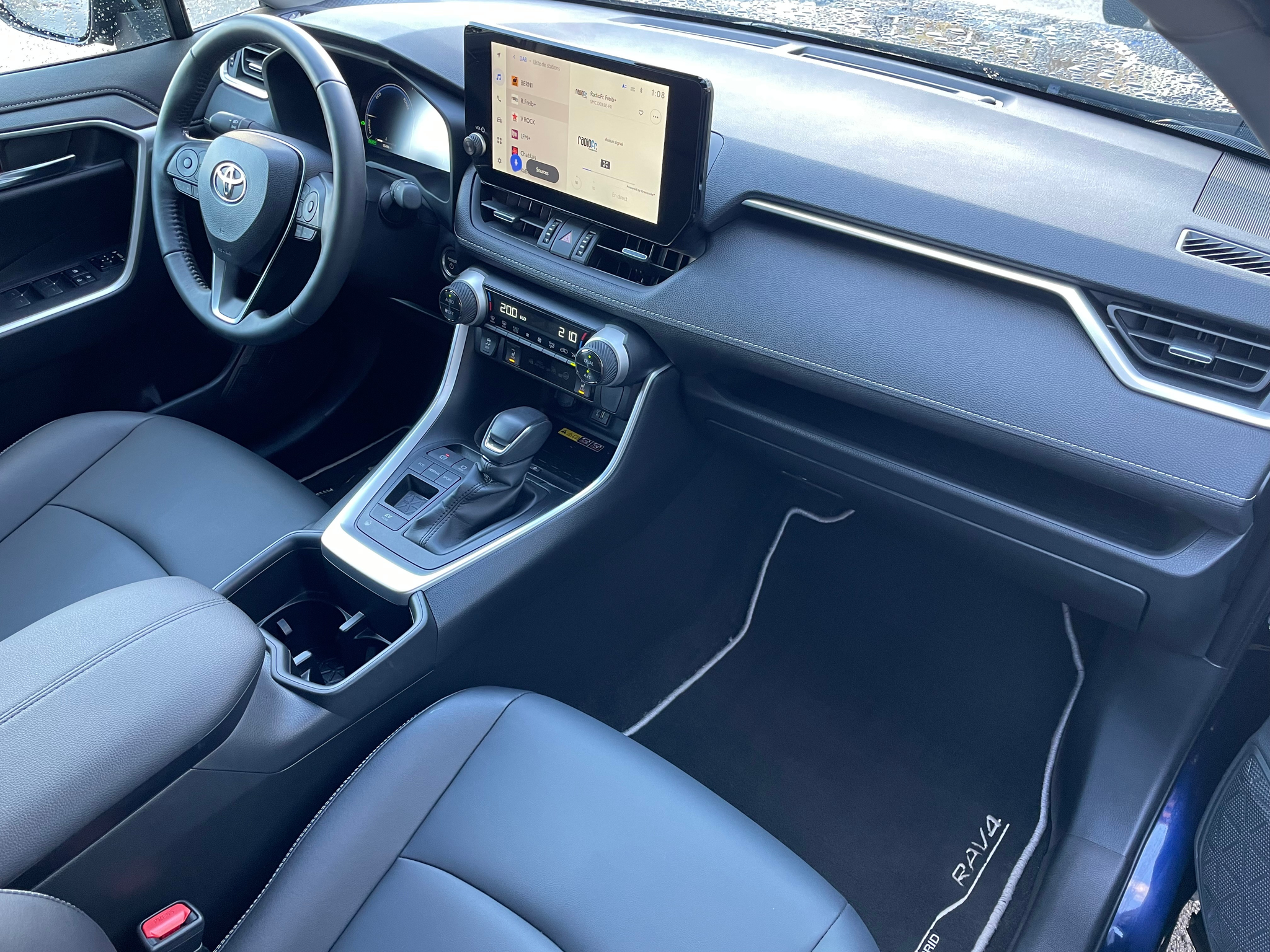 listing desktop thumbnail image 12