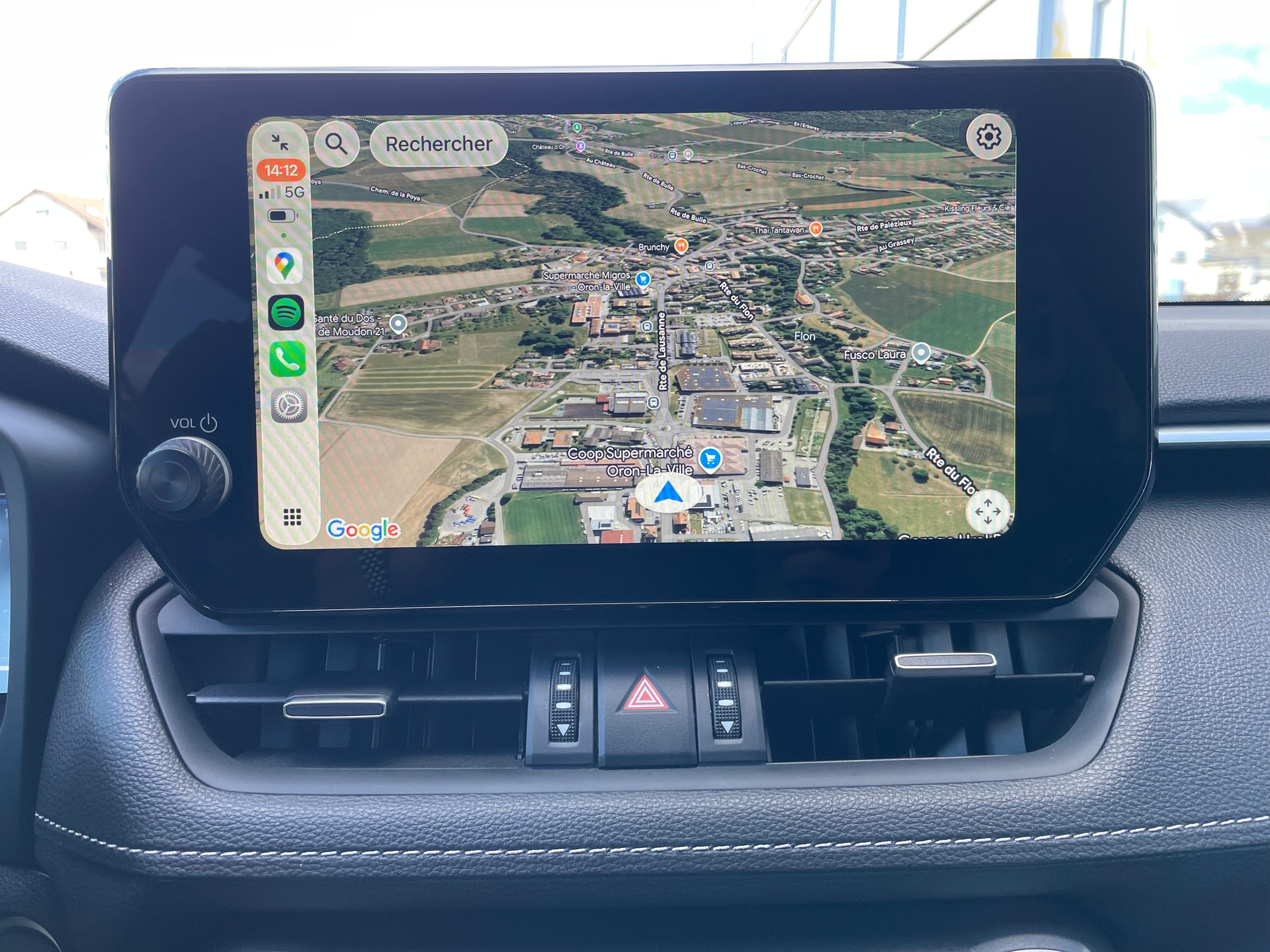 listing desktop thumbnail image 24