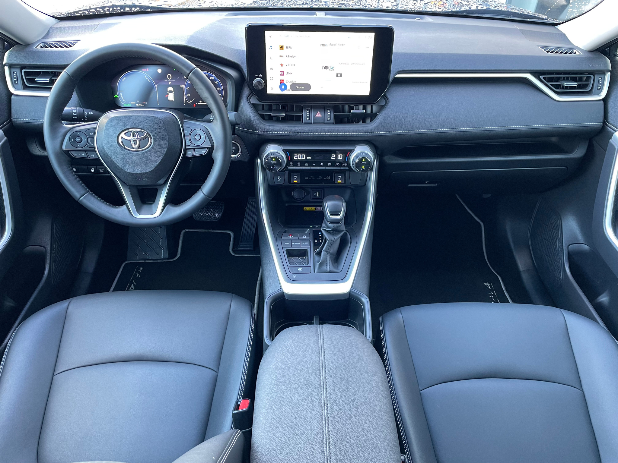 listing desktop thumbnail image 11