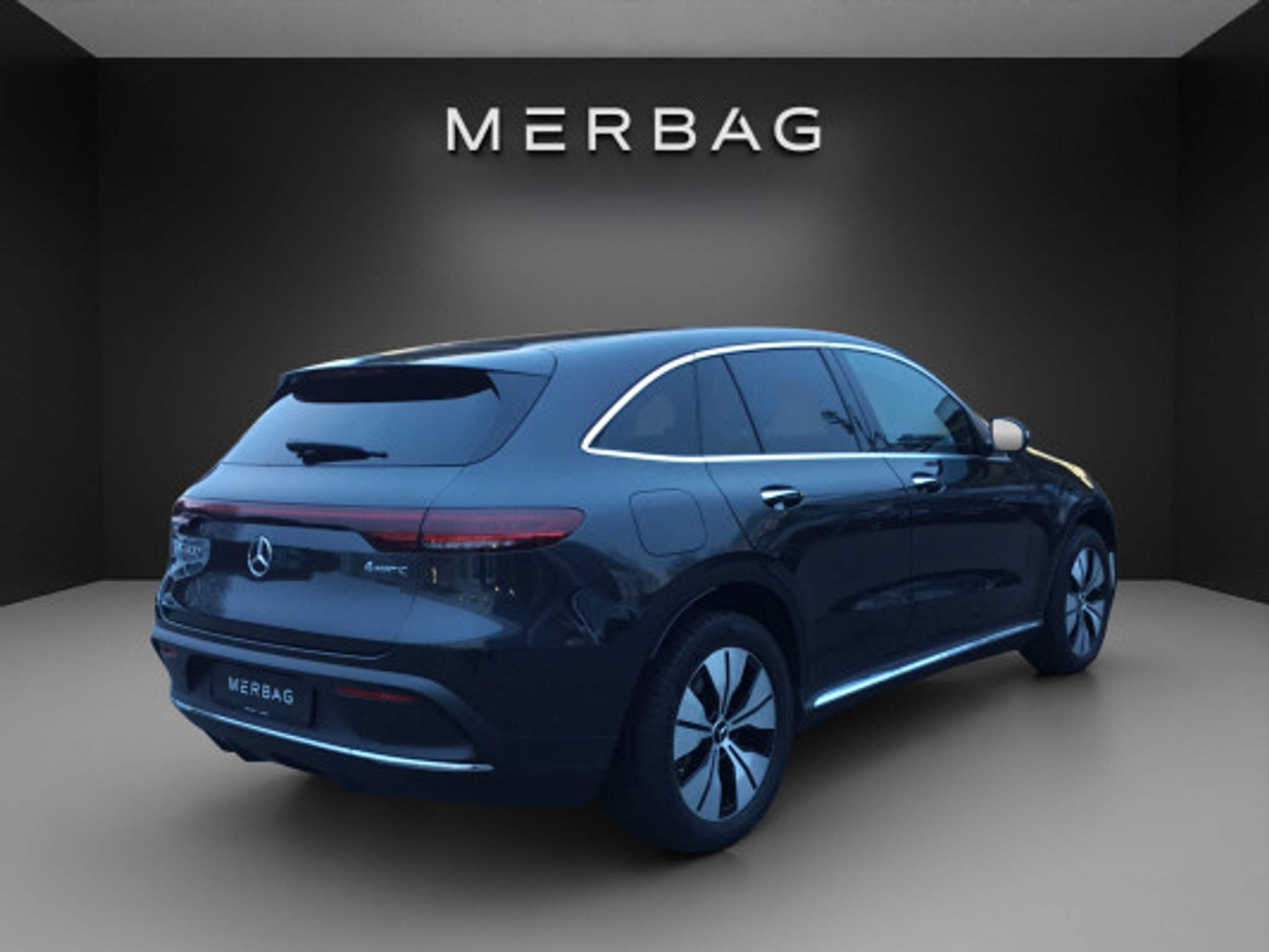 listing desktop thumbnail image 3