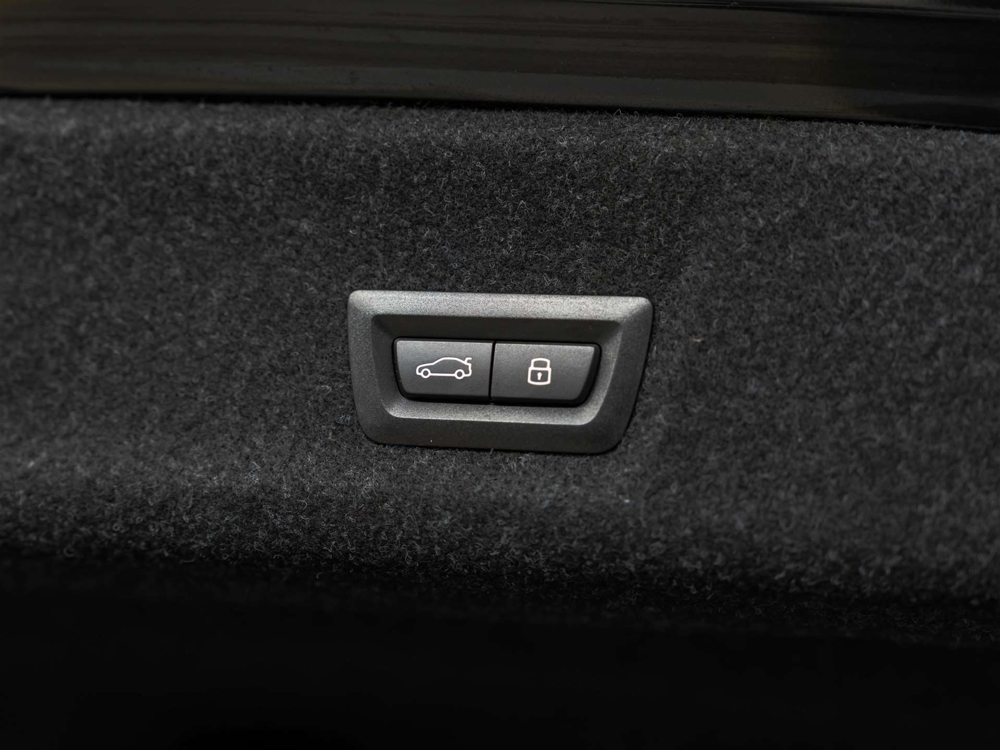 listing desktop thumbnail image 43