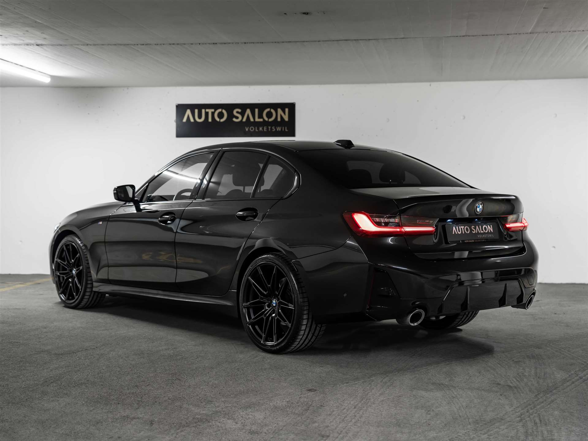 listing desktop thumbnail image 3