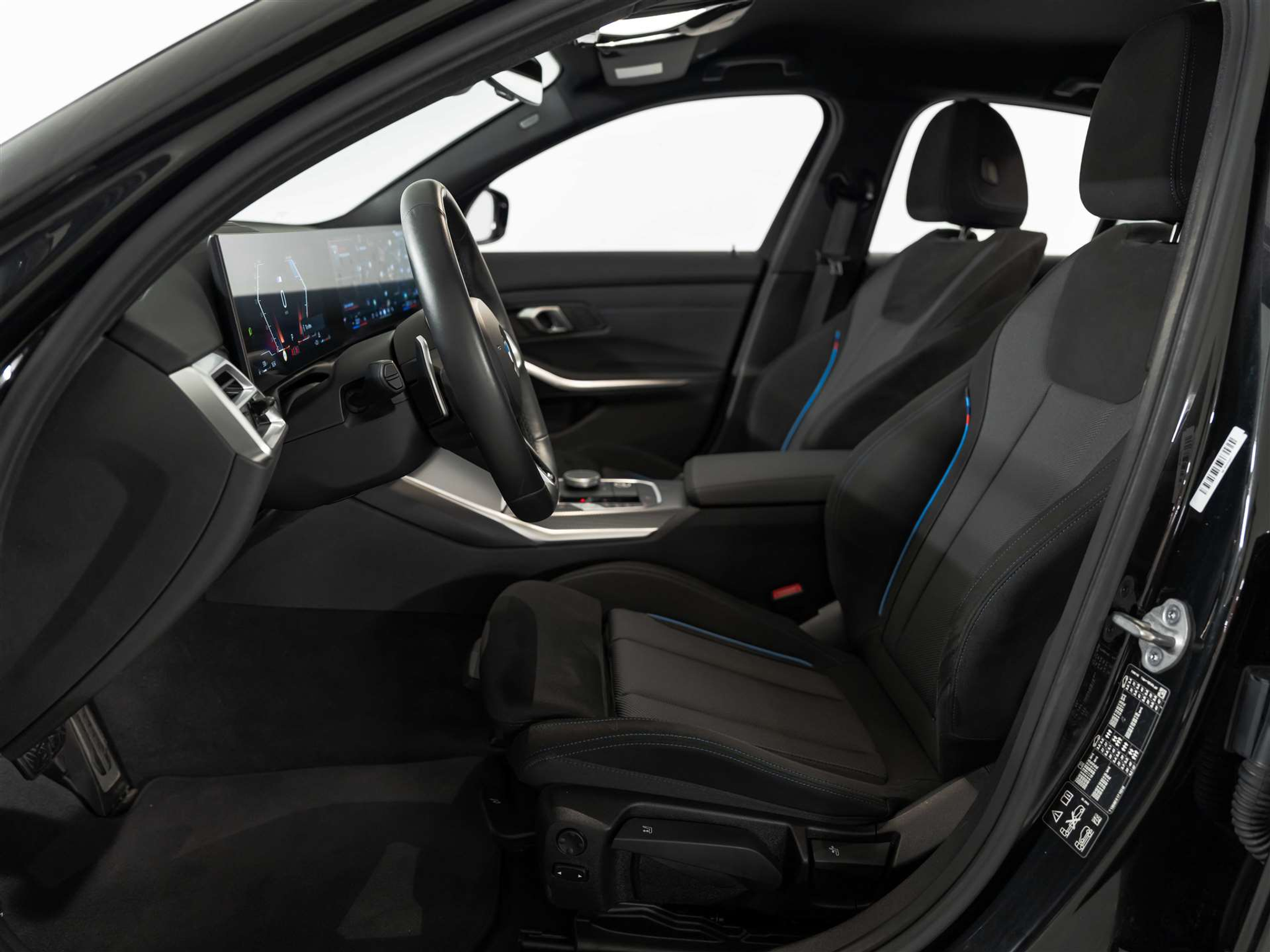 listing desktop thumbnail image 8