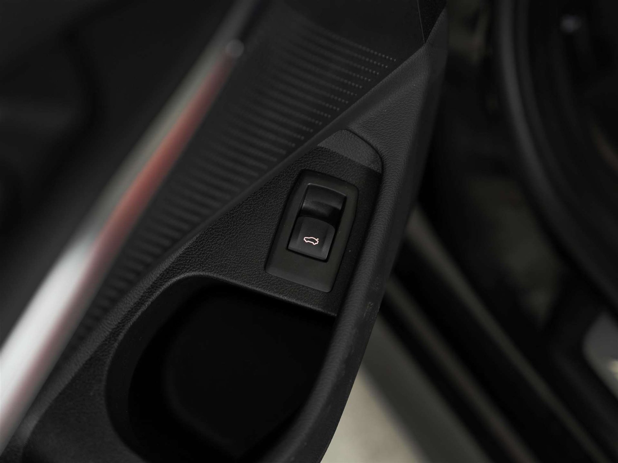 listing desktop thumbnail image 20