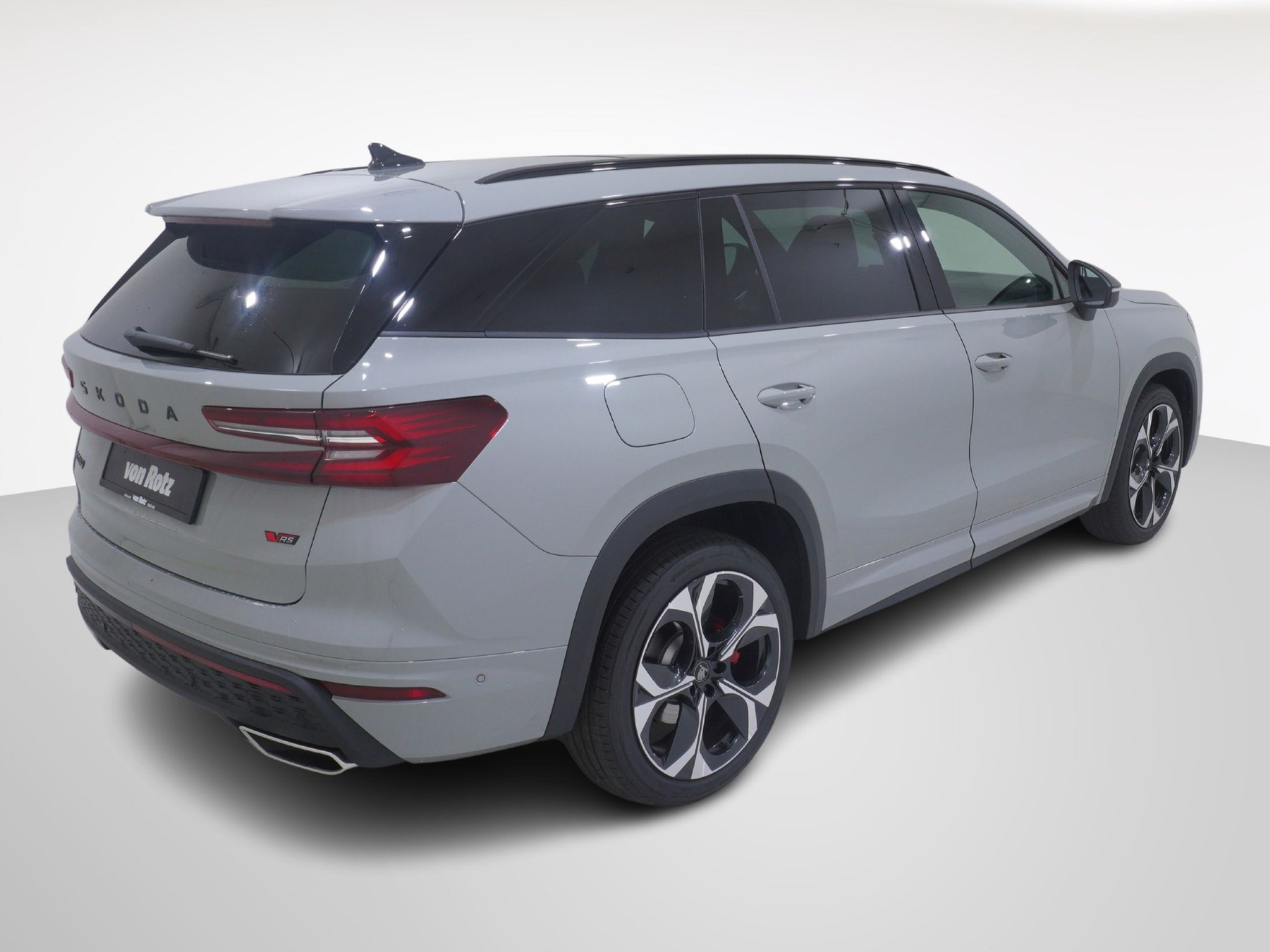 listing desktop thumbnail image 6