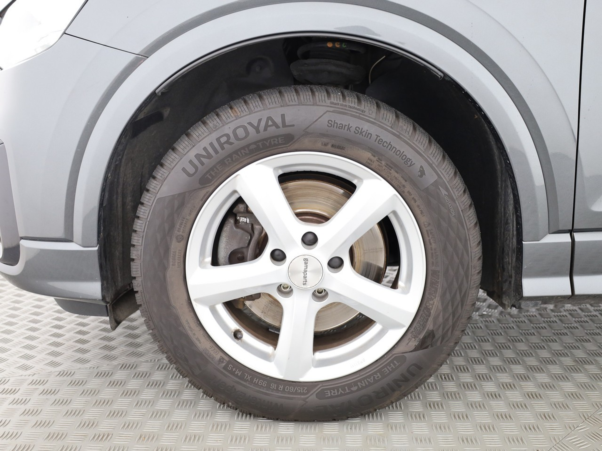 listing desktop thumbnail image 5