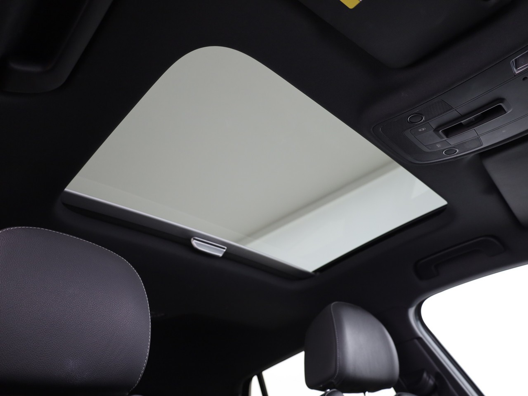 listing desktop thumbnail image 11