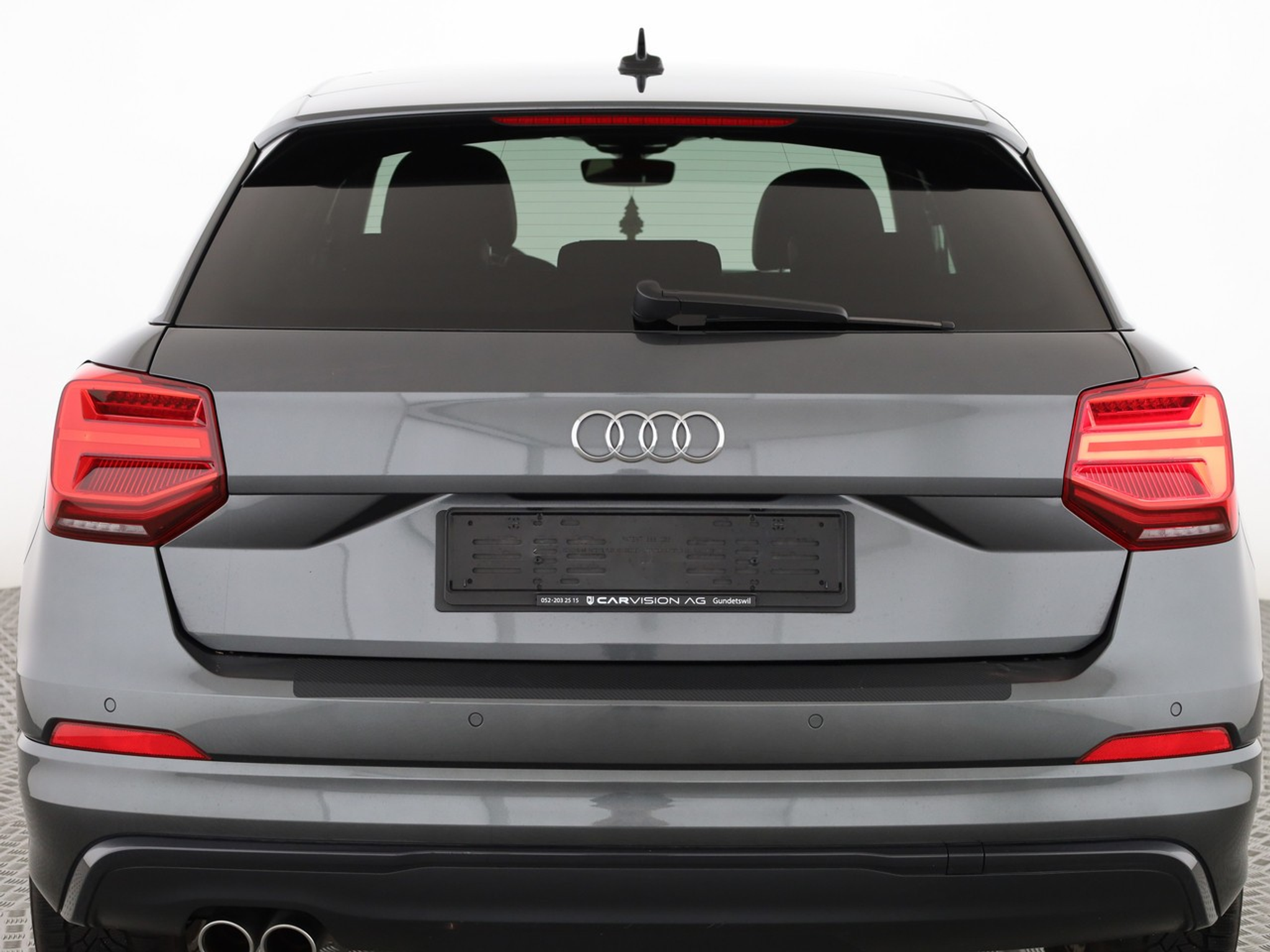 listing desktop thumbnail image 3