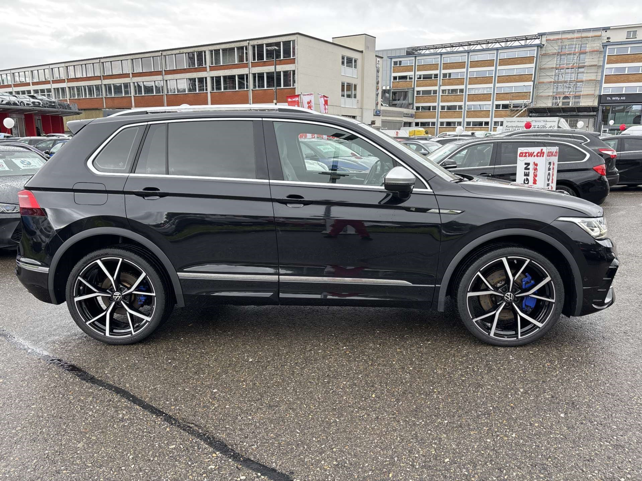 listing desktop thumbnail image 12