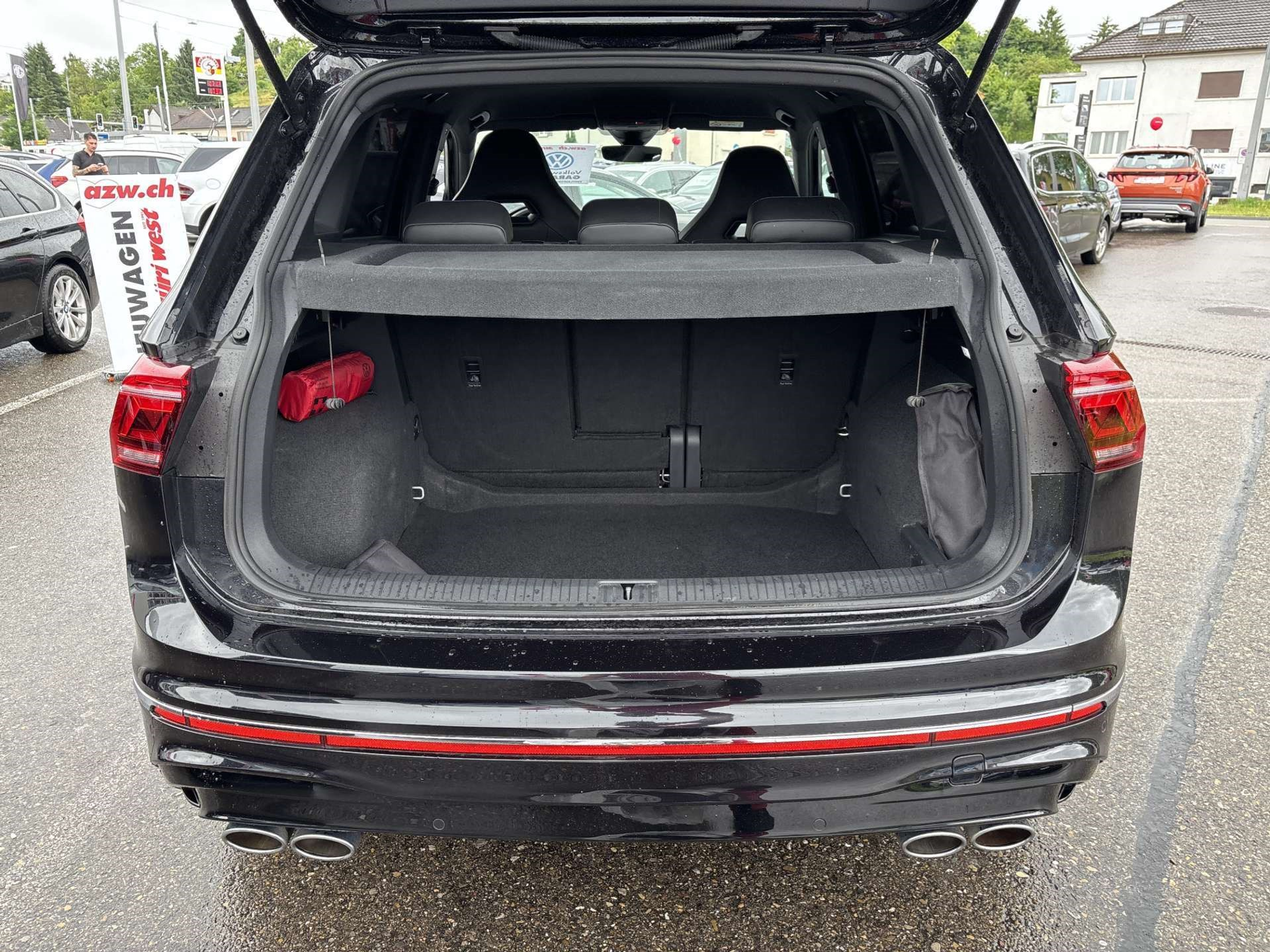 listing desktop thumbnail image 7