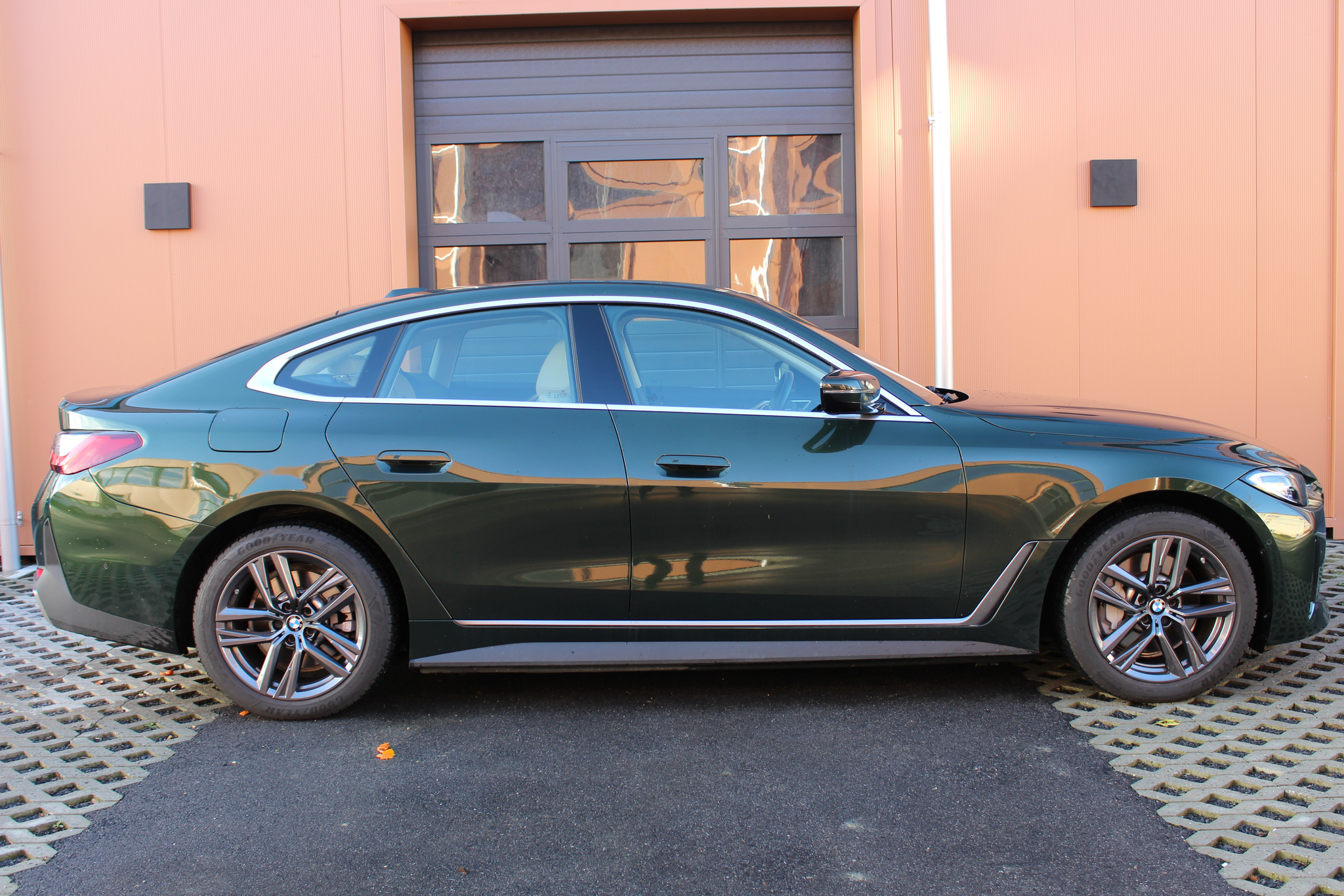 car-image-1
