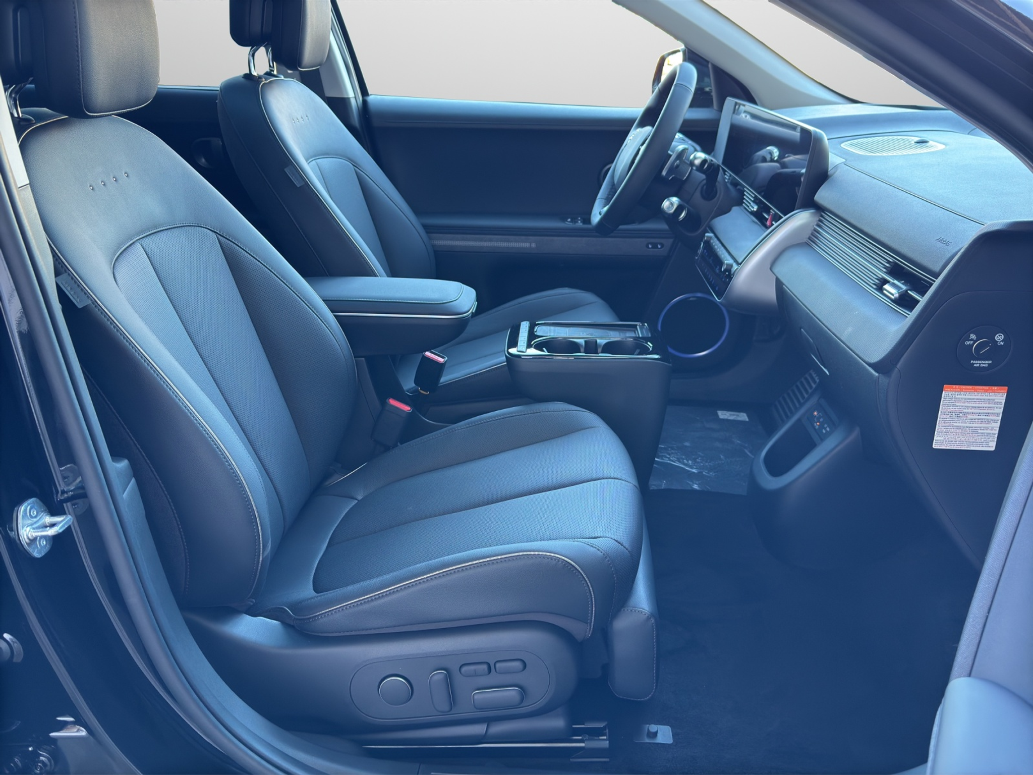 listing desktop thumbnail image 6