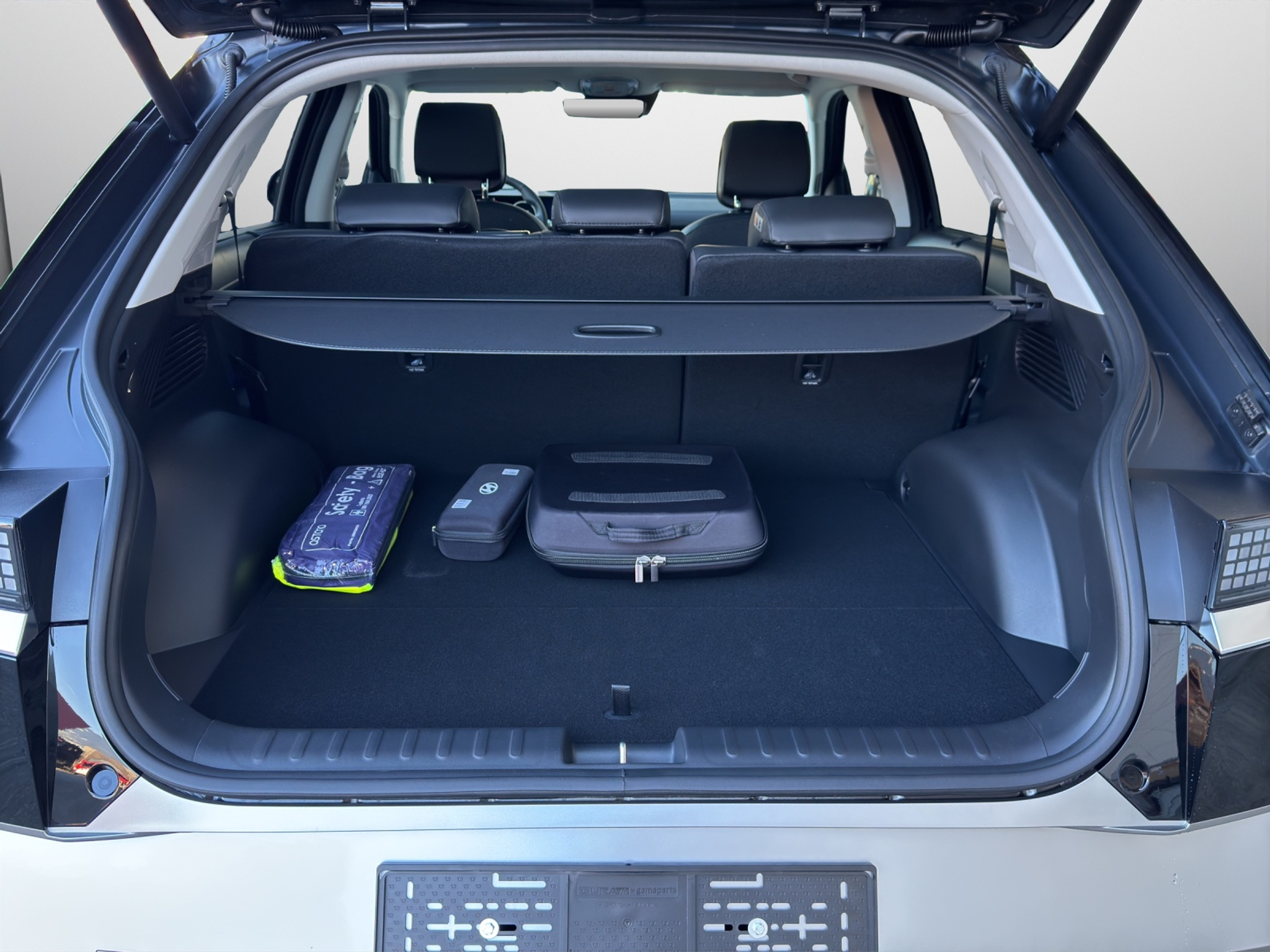 listing desktop thumbnail image 15