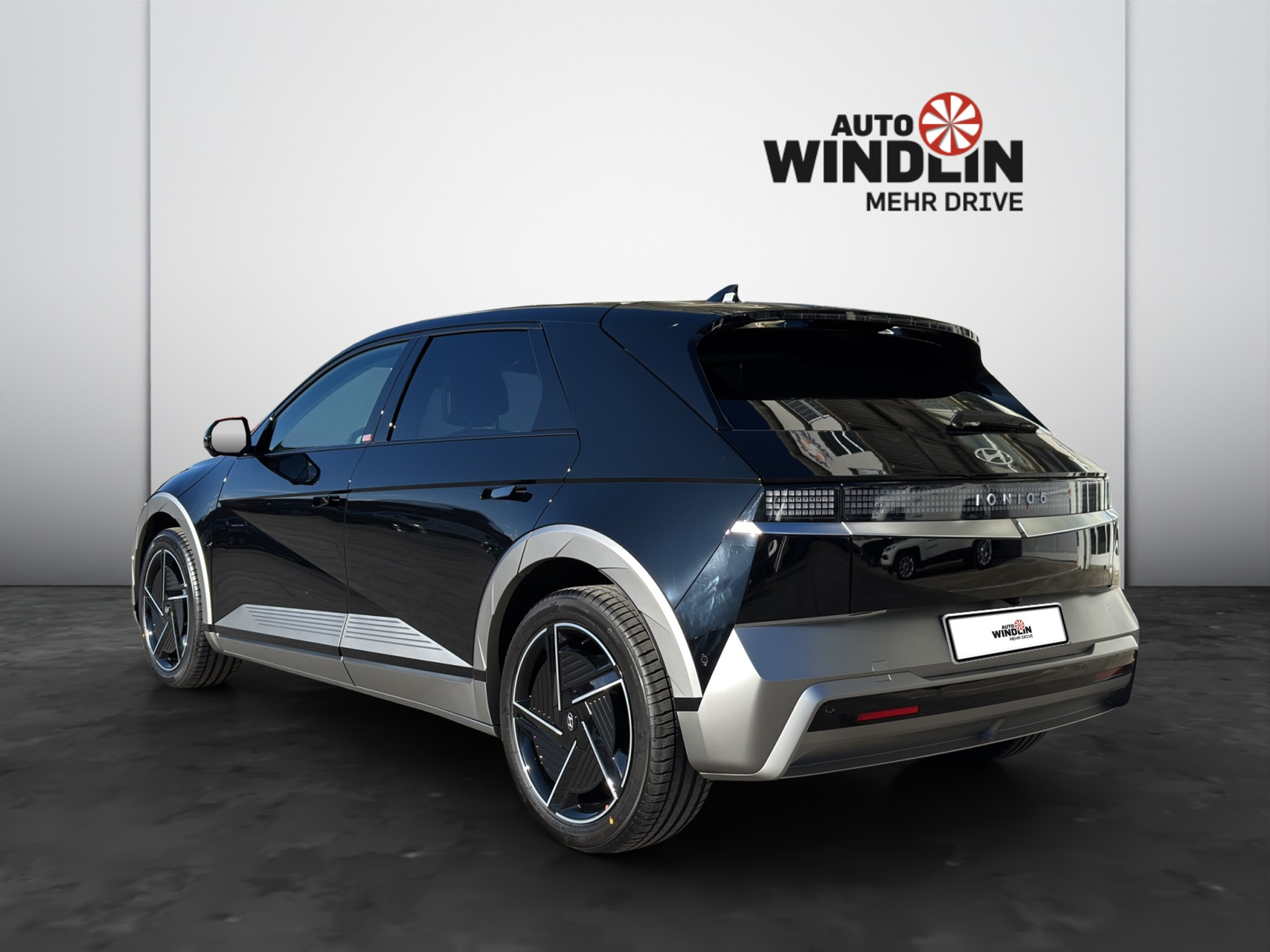 listing desktop thumbnail image 2