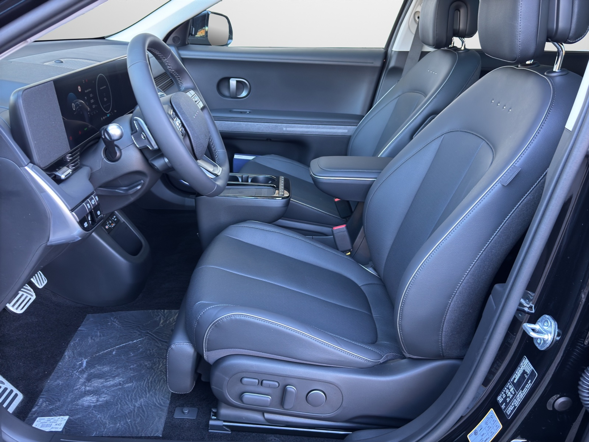 listing desktop thumbnail image 4