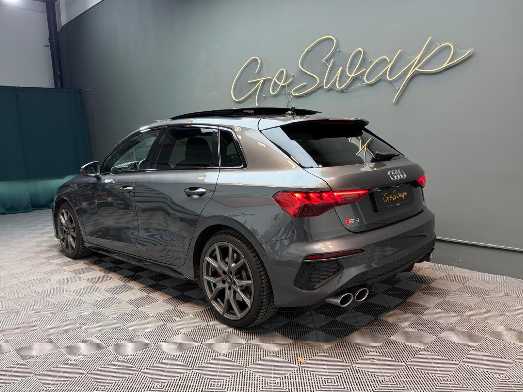 listing desktop thumbnail image 7