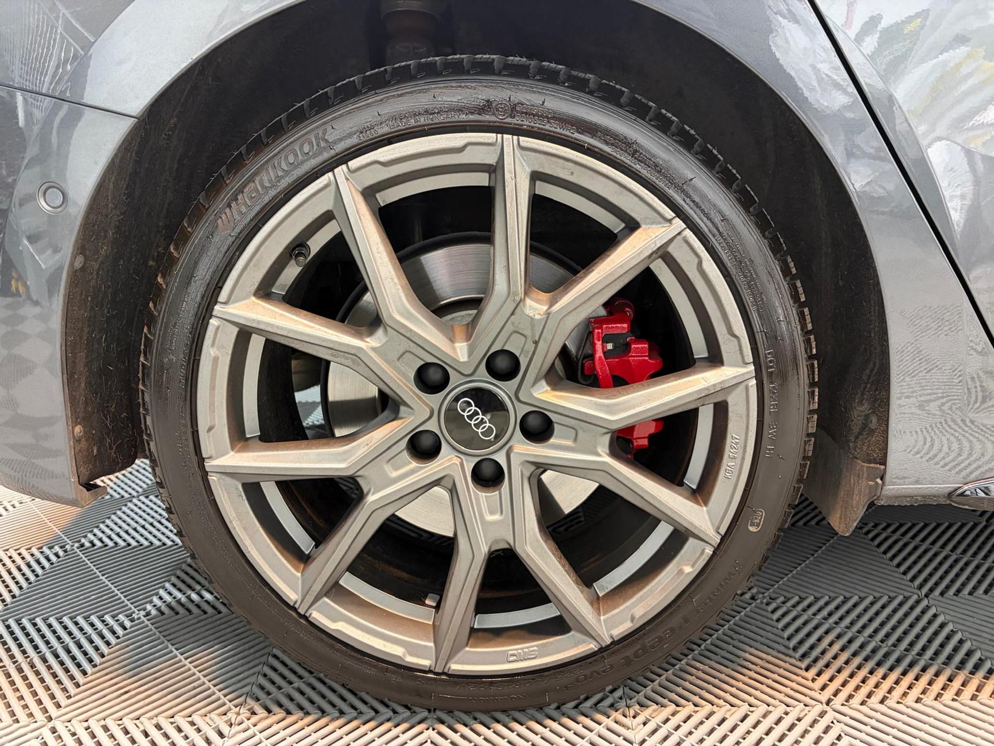 listing desktop thumbnail image 31