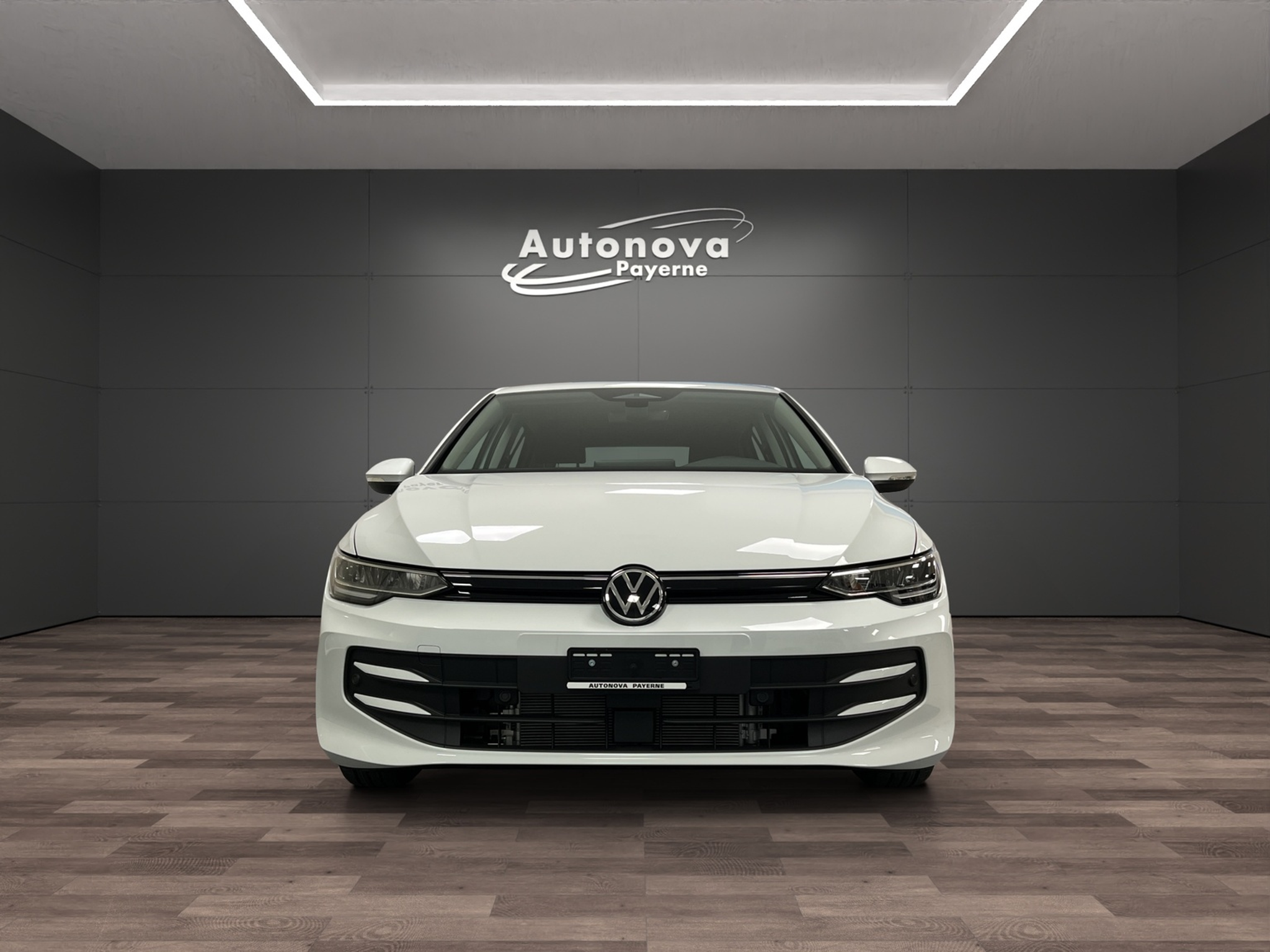 listing desktop thumbnail image 1