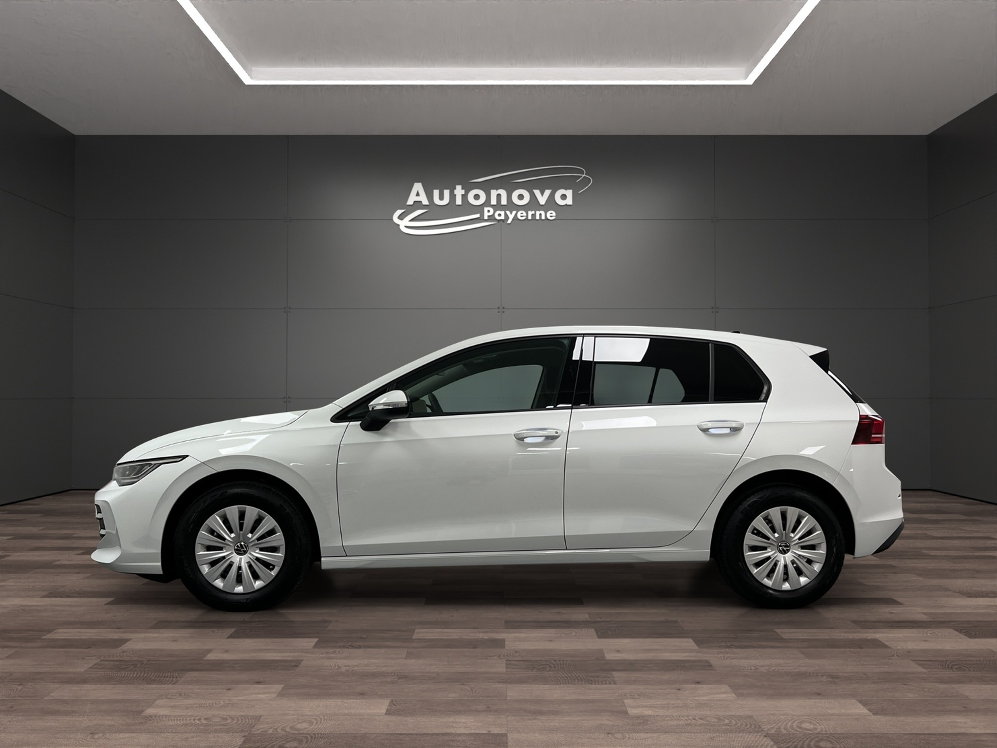 listing desktop thumbnail image 2