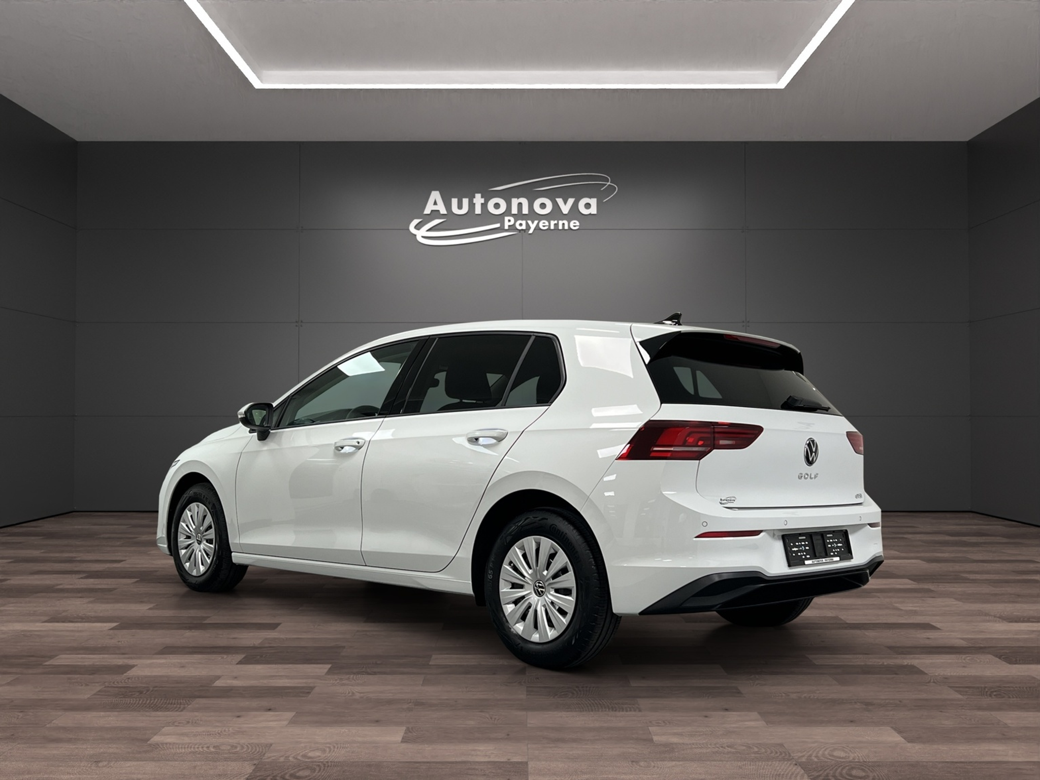 listing desktop thumbnail image 3