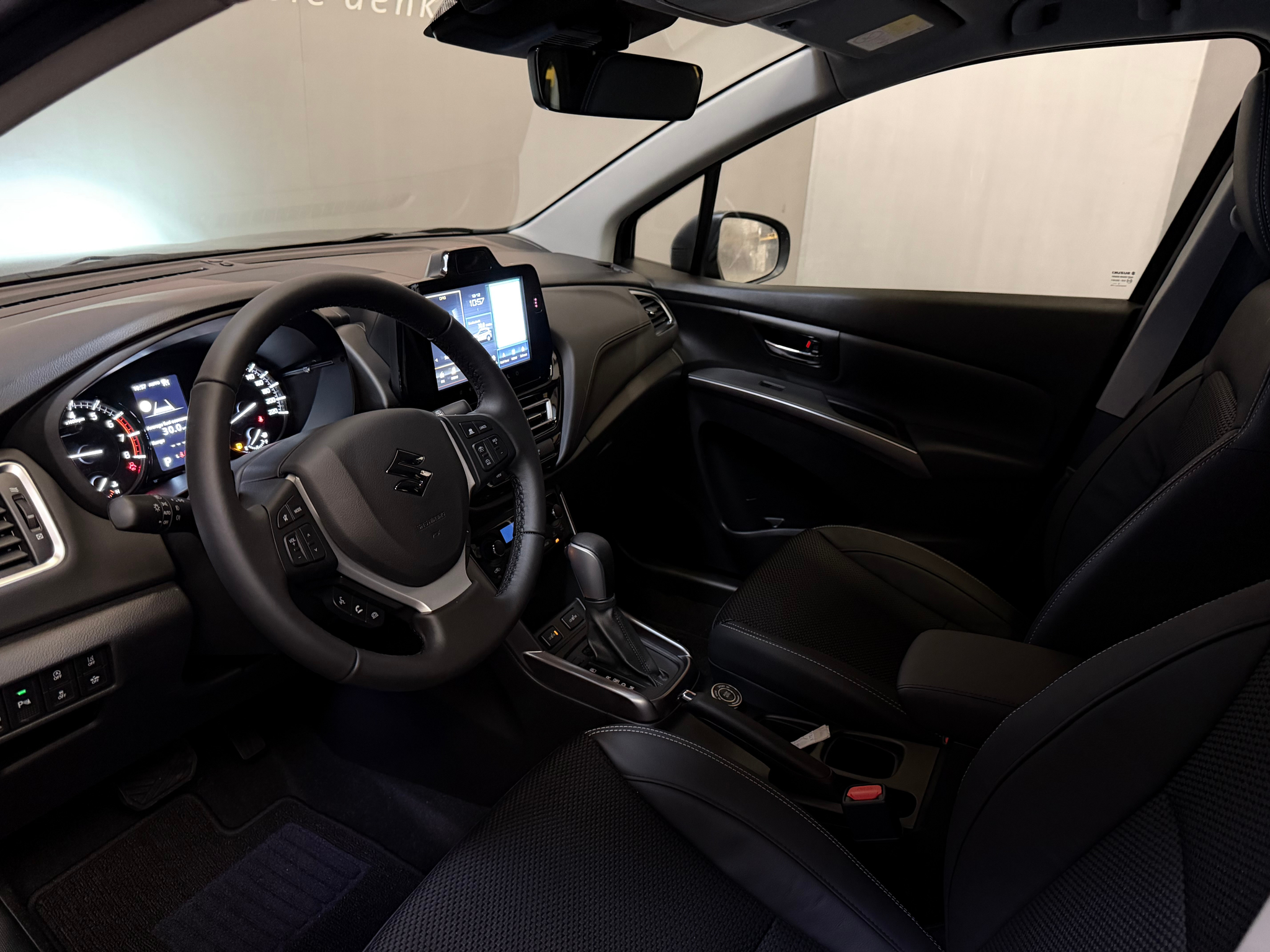 listing desktop thumbnail image 11