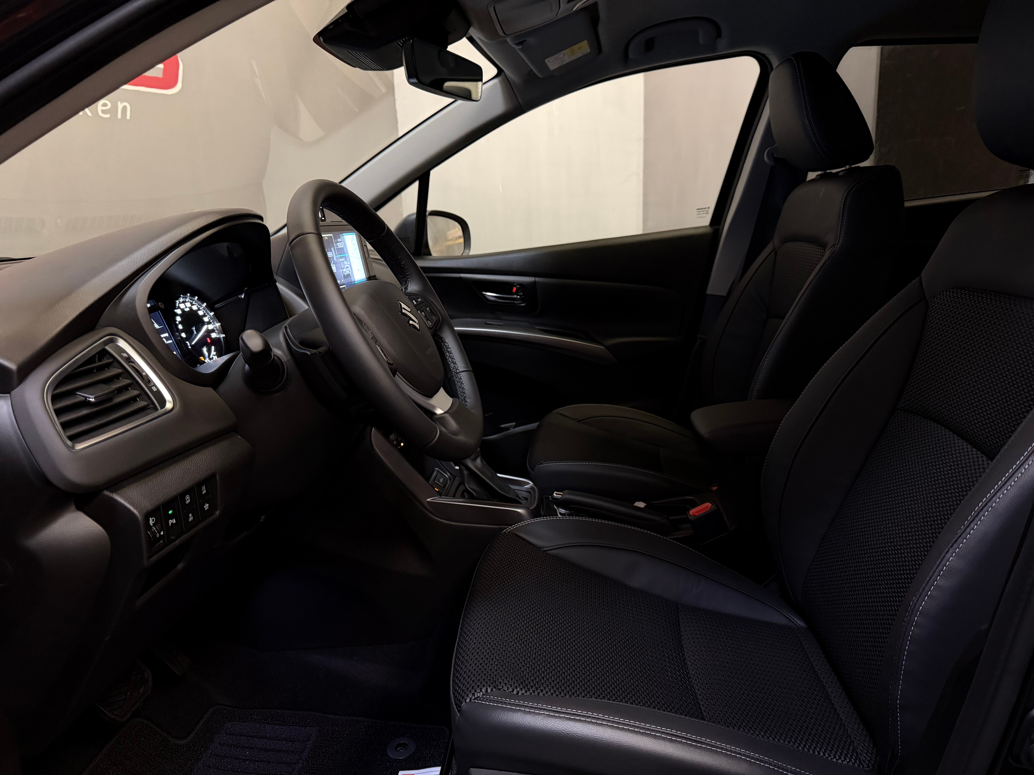 listing desktop thumbnail image 10