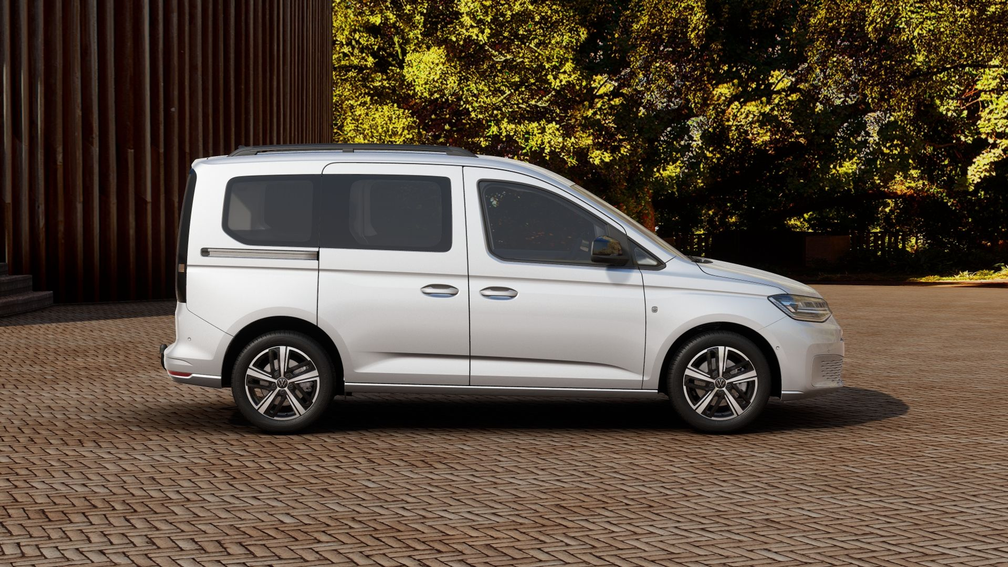 listing desktop thumbnail image 5