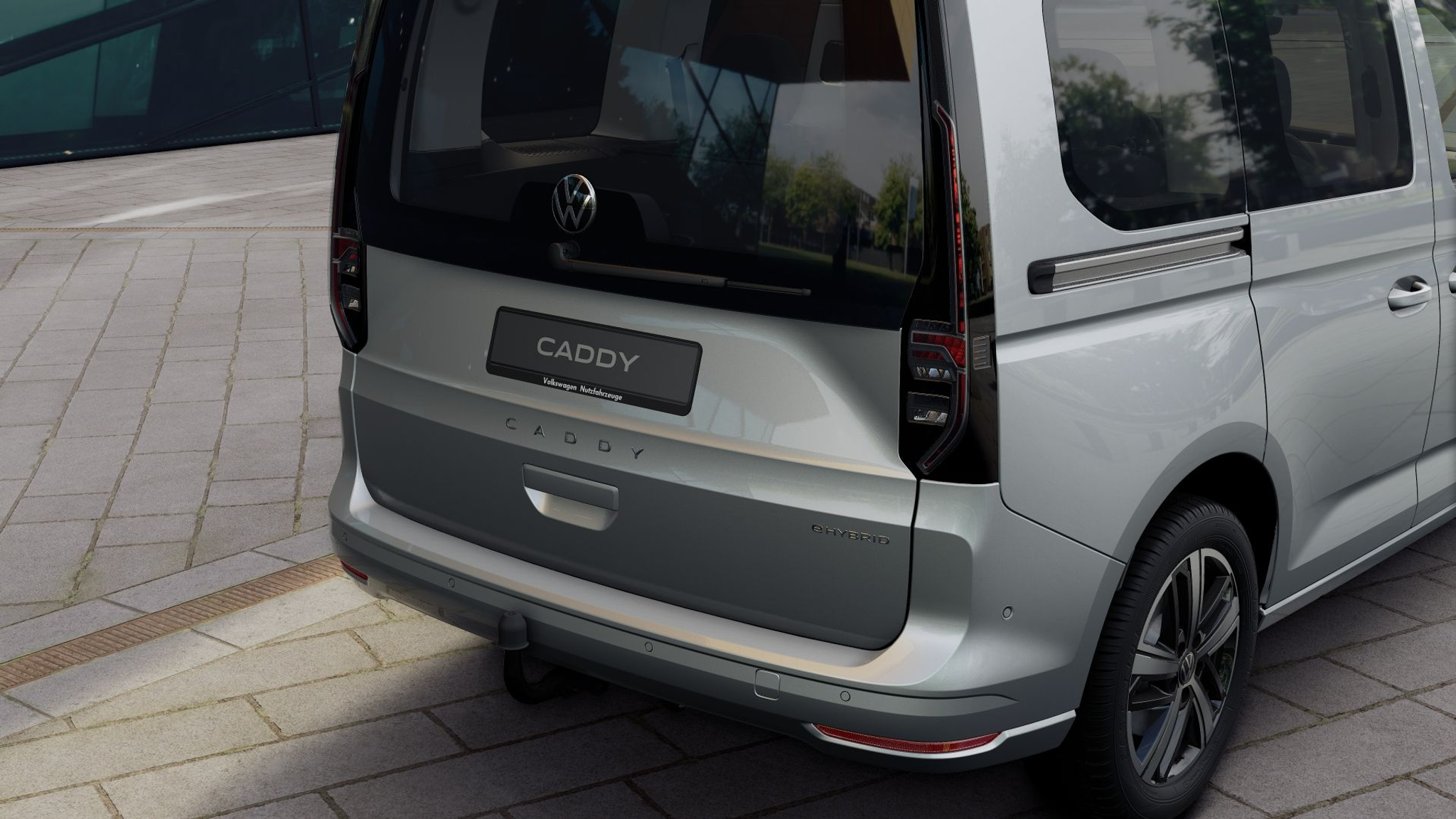 listing desktop thumbnail image 12