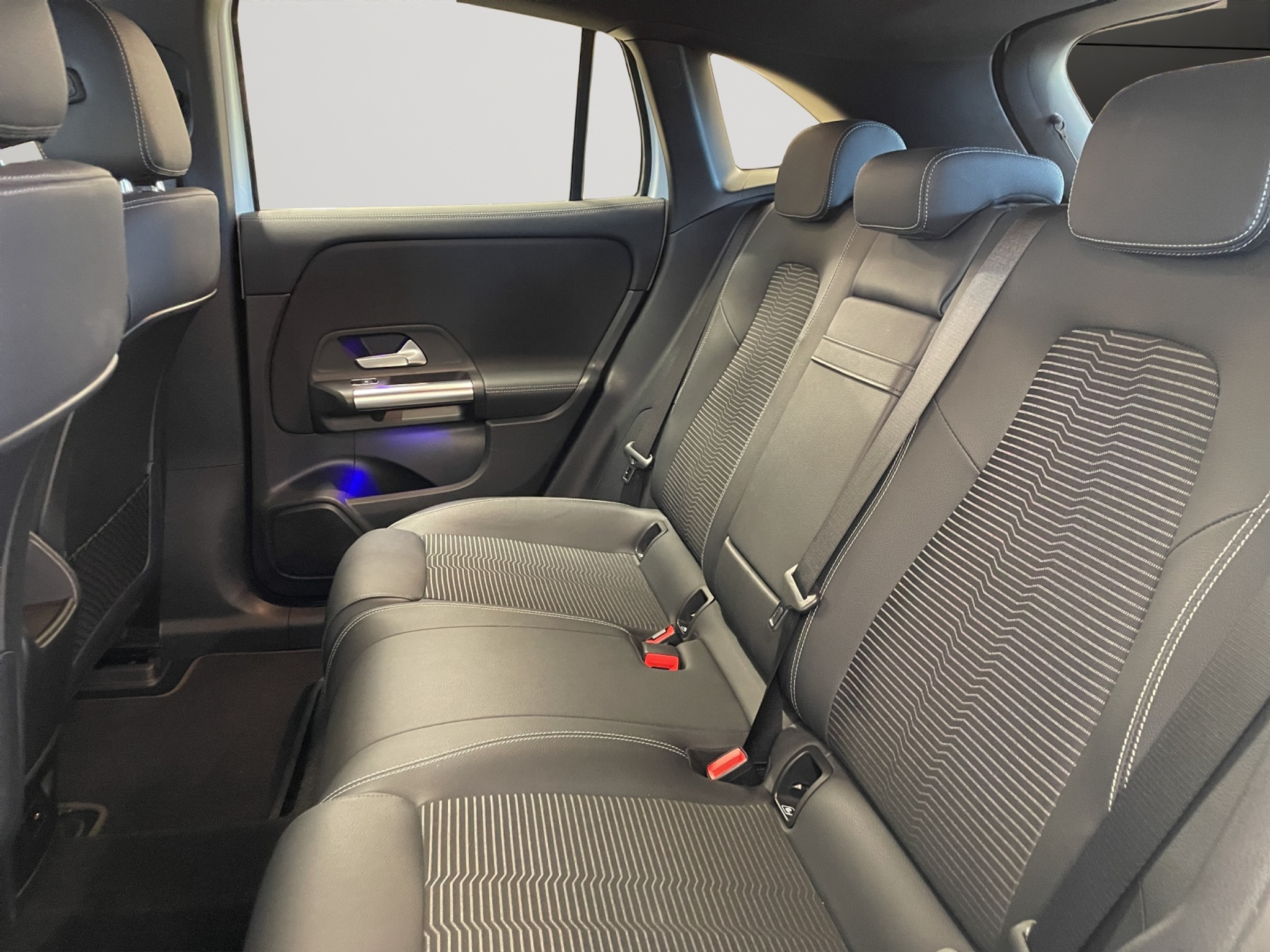 listing desktop thumbnail image 12