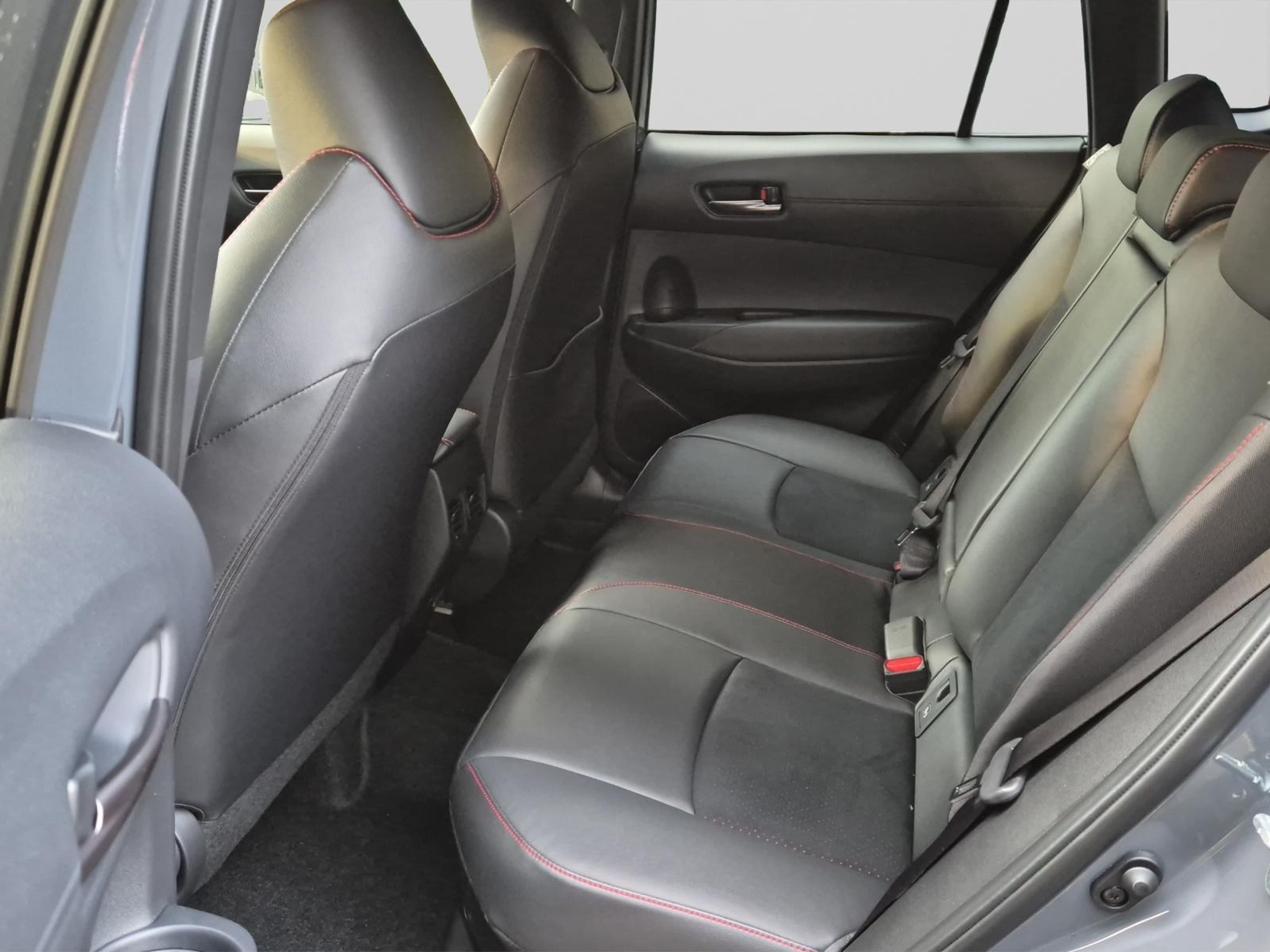 listing desktop thumbnail image 8