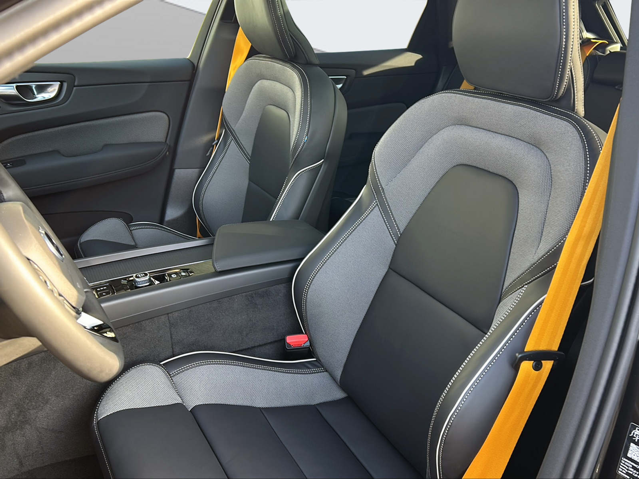 listing desktop thumbnail image 8