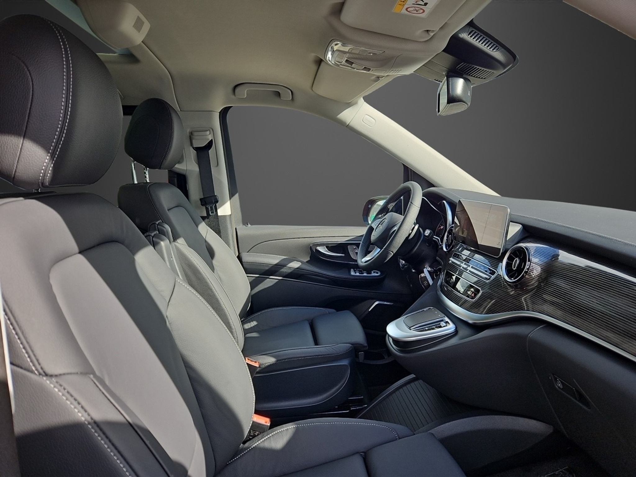 listing desktop thumbnail image 9