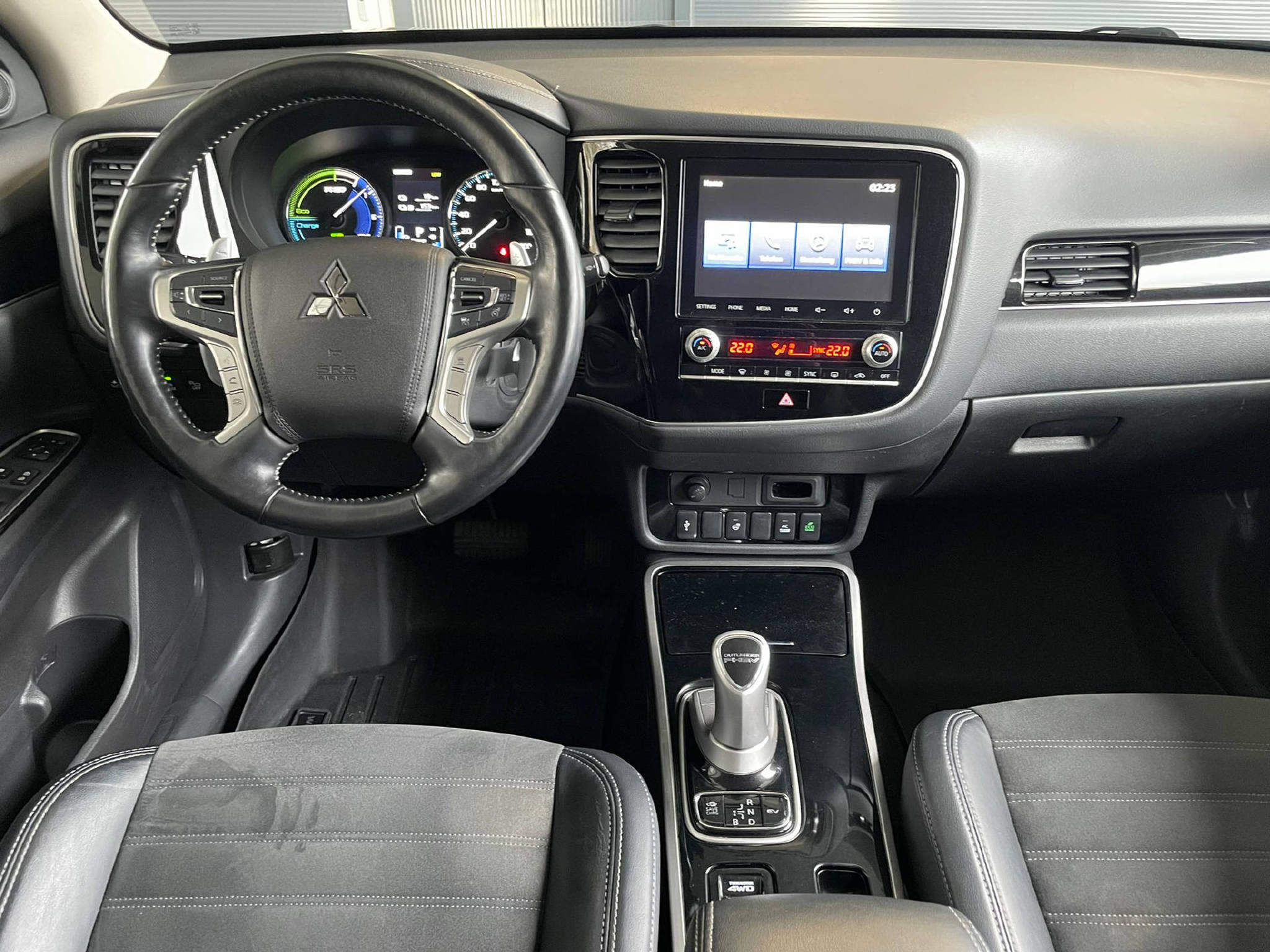 listing desktop thumbnail image 6