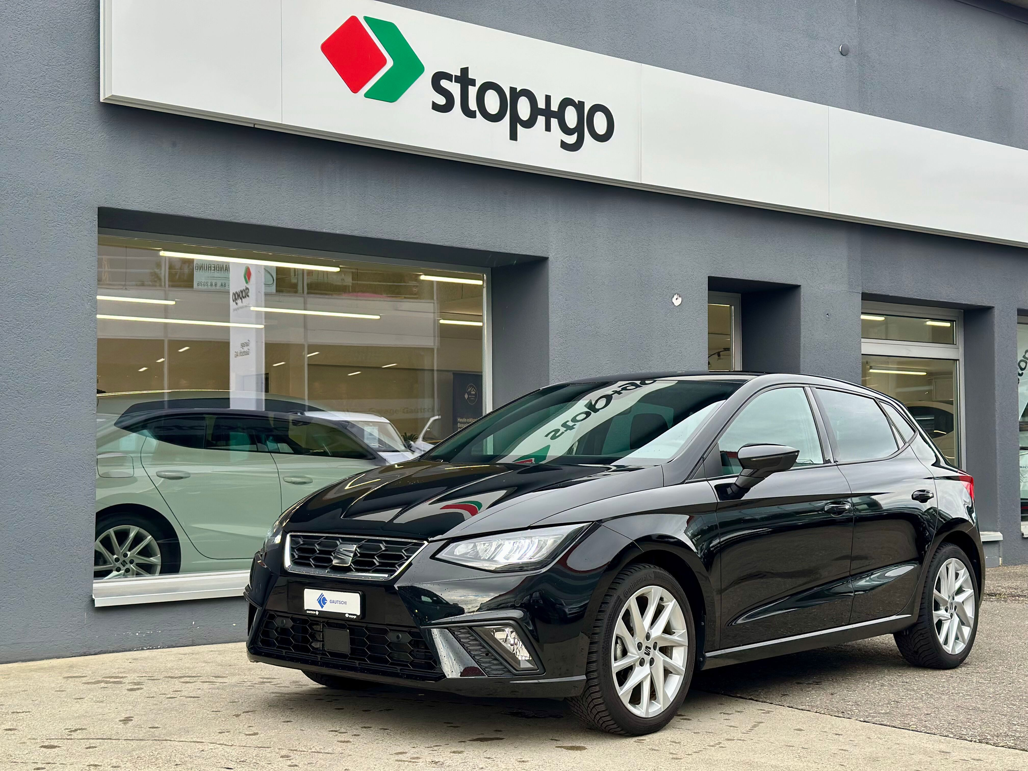 listing desktop thumbnail image 0