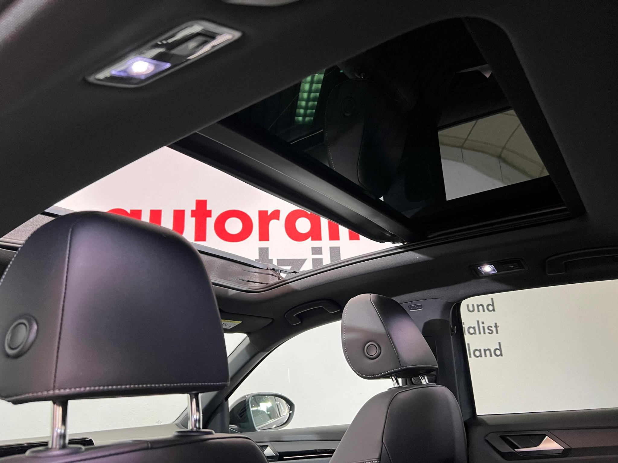 listing desktop thumbnail image 10