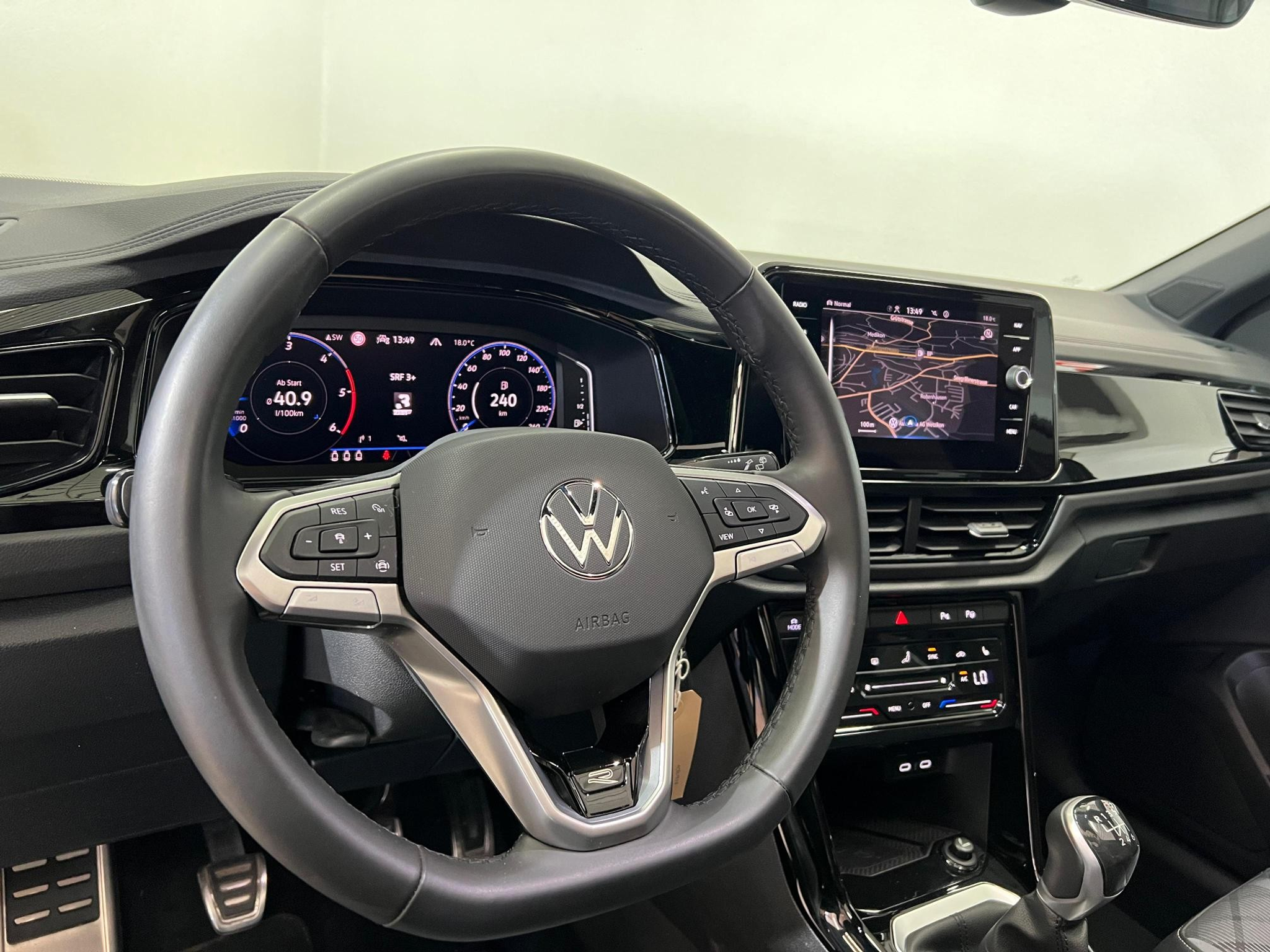 listing desktop thumbnail image 5