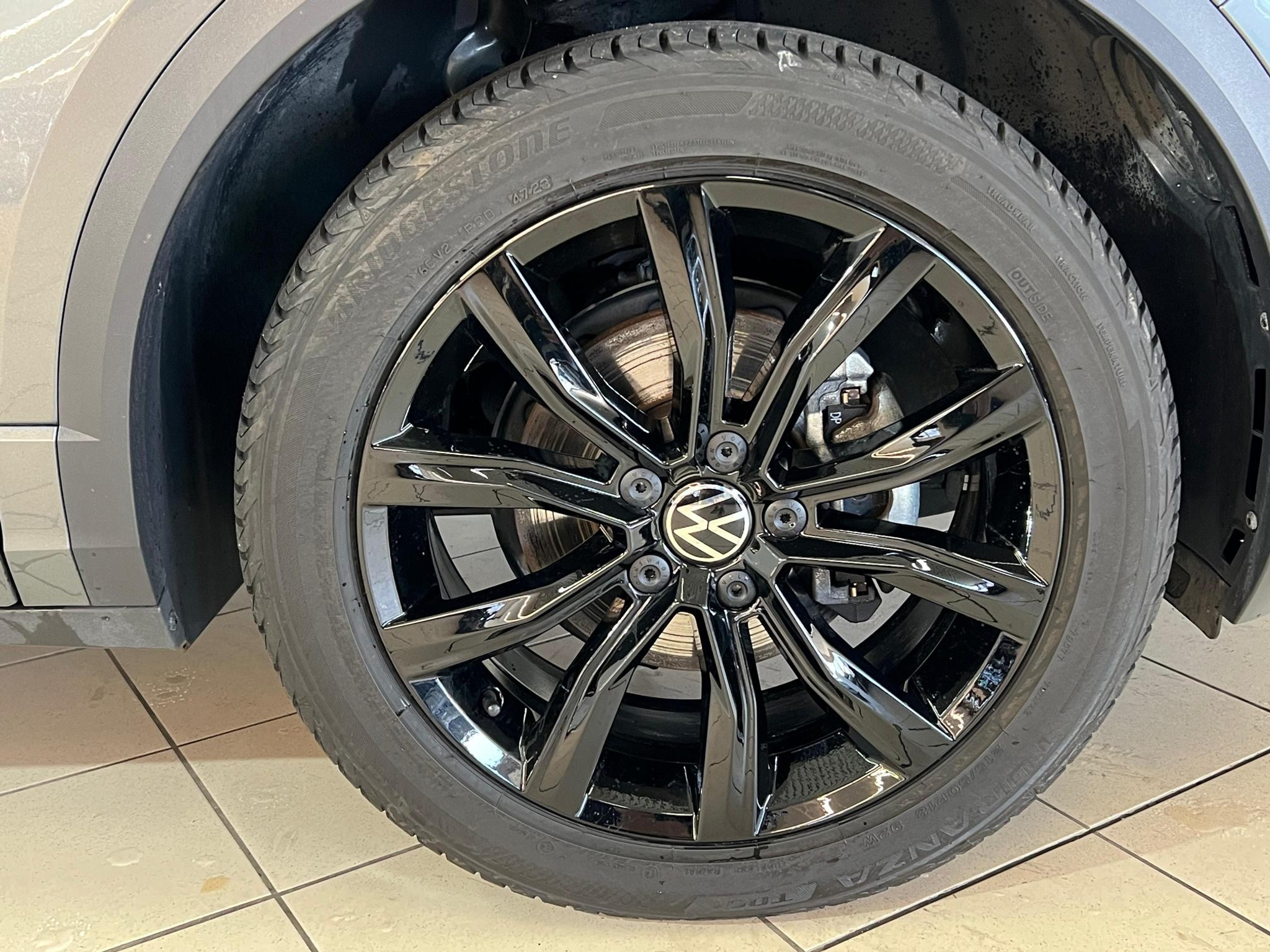 listing desktop thumbnail image 4