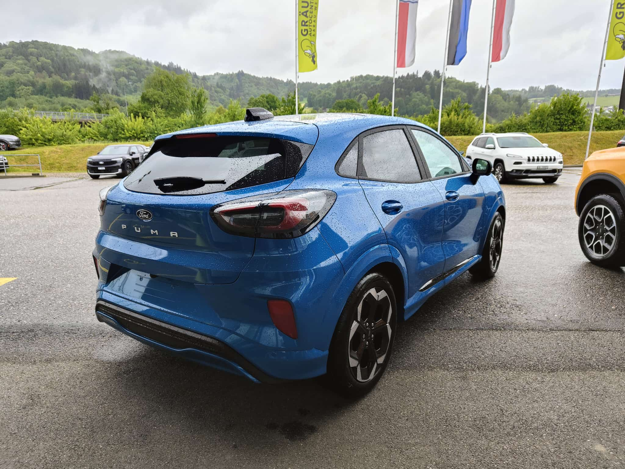 listing desktop thumbnail image 6