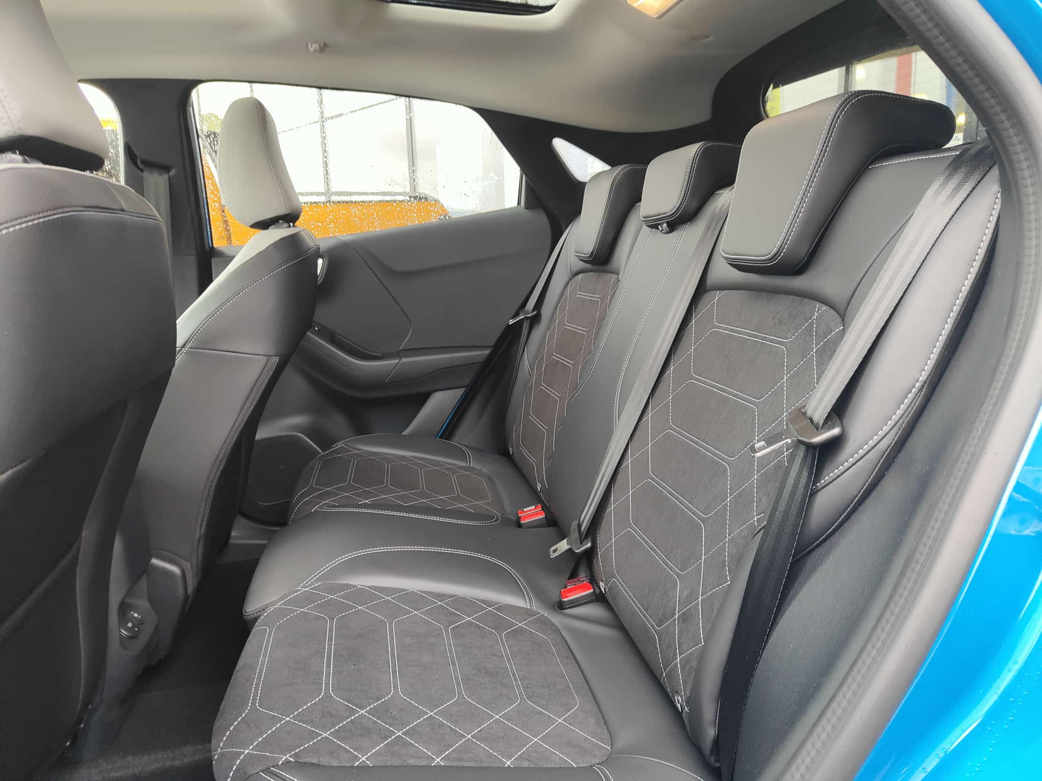 listing desktop thumbnail image 9