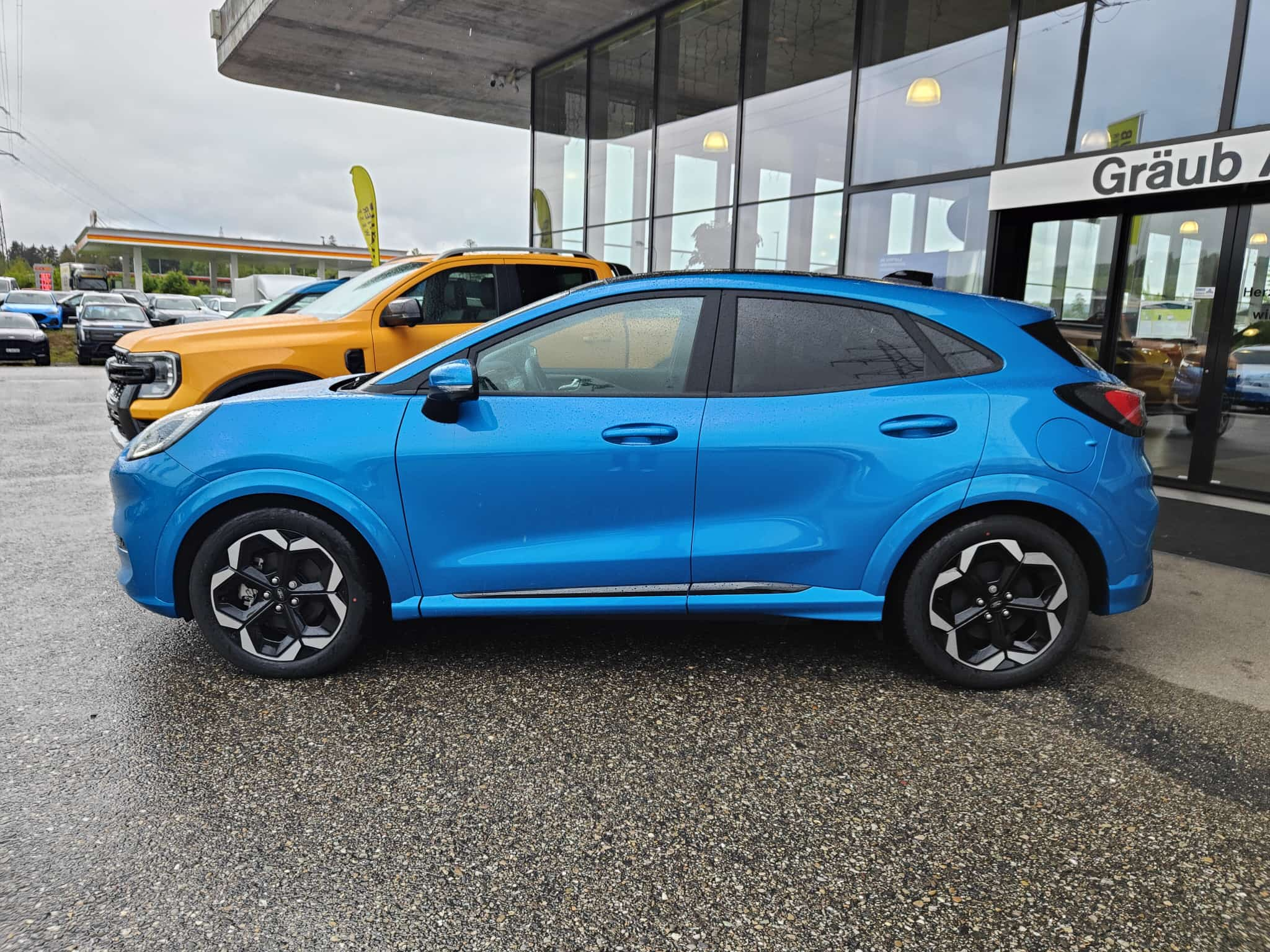 listing desktop thumbnail image 4