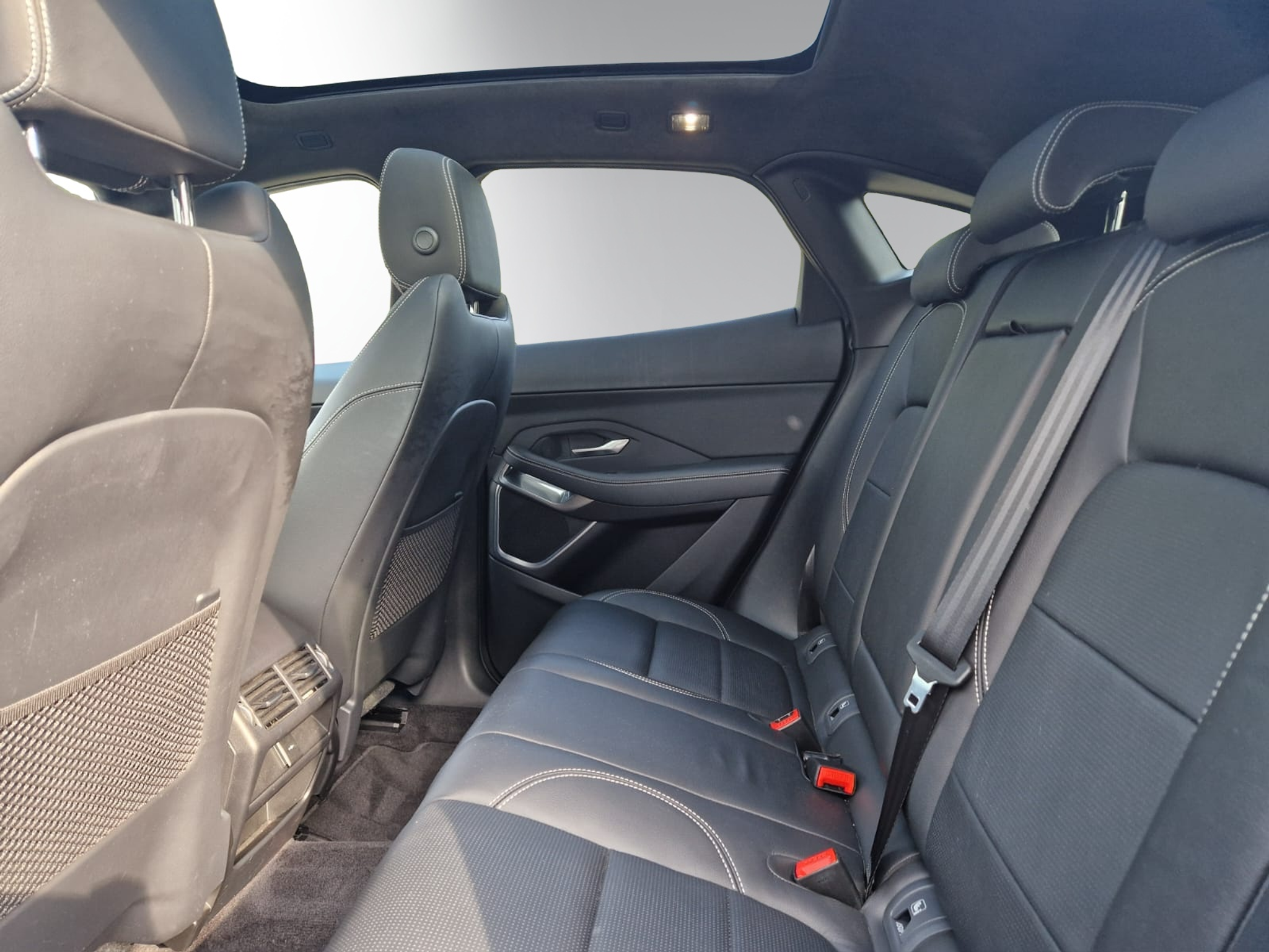 listing desktop thumbnail image 7