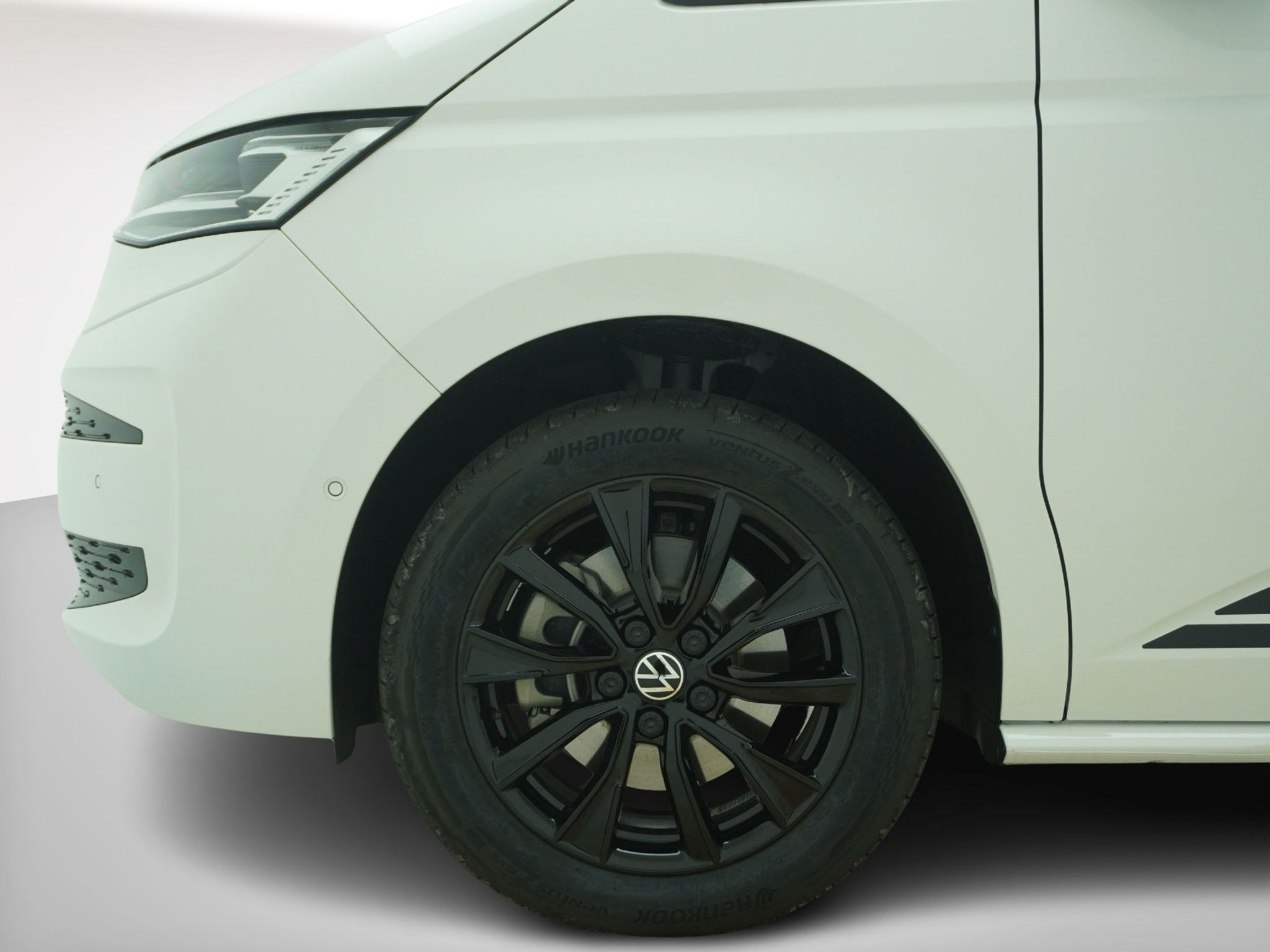 listing desktop thumbnail image 9