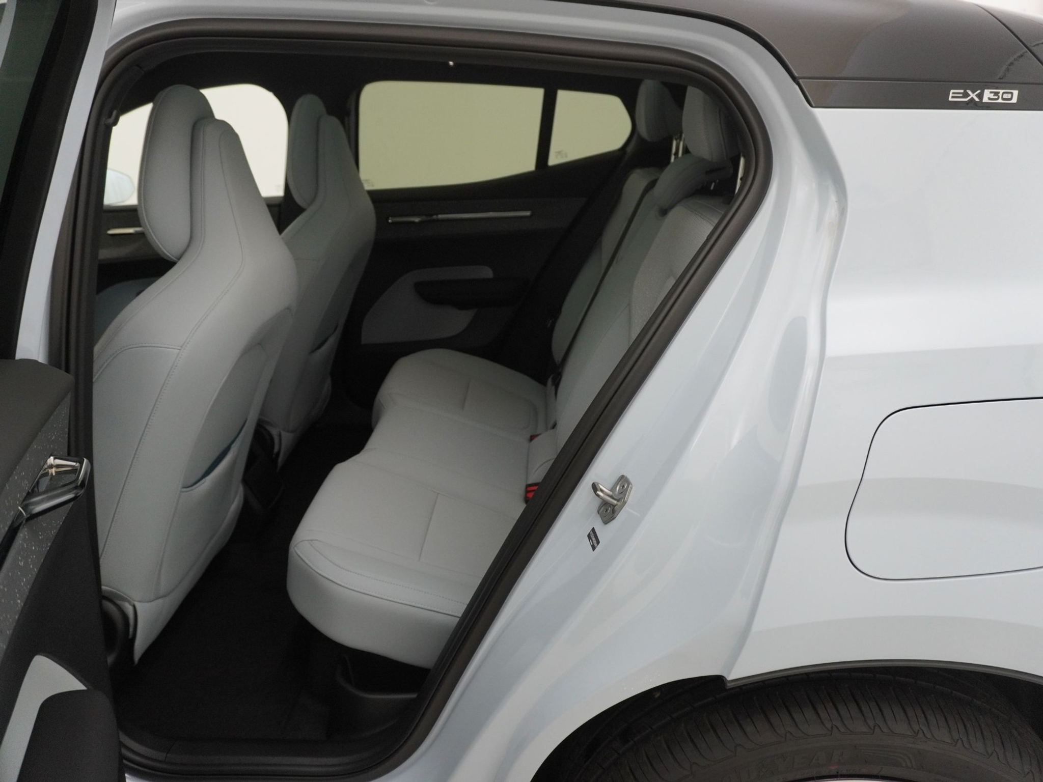 listing desktop thumbnail image 14