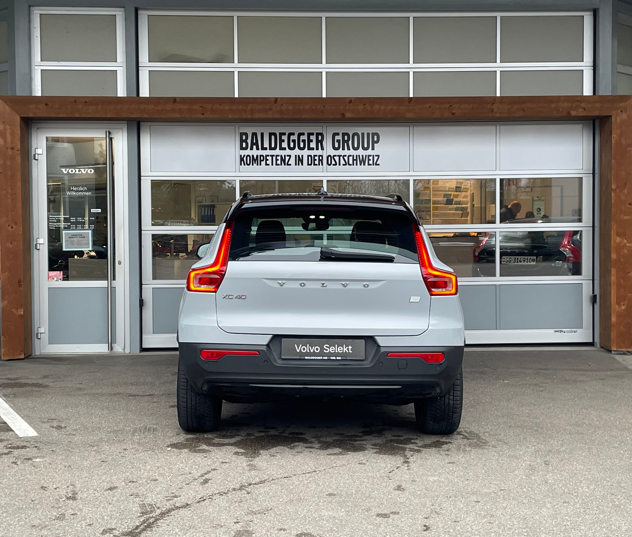 listing desktop thumbnail image 9