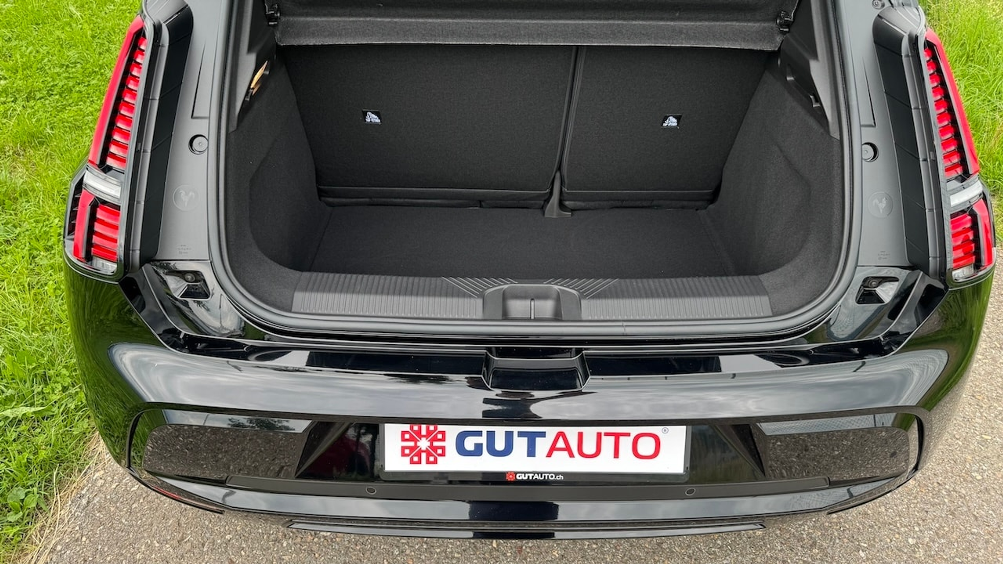 listing desktop thumbnail image 13