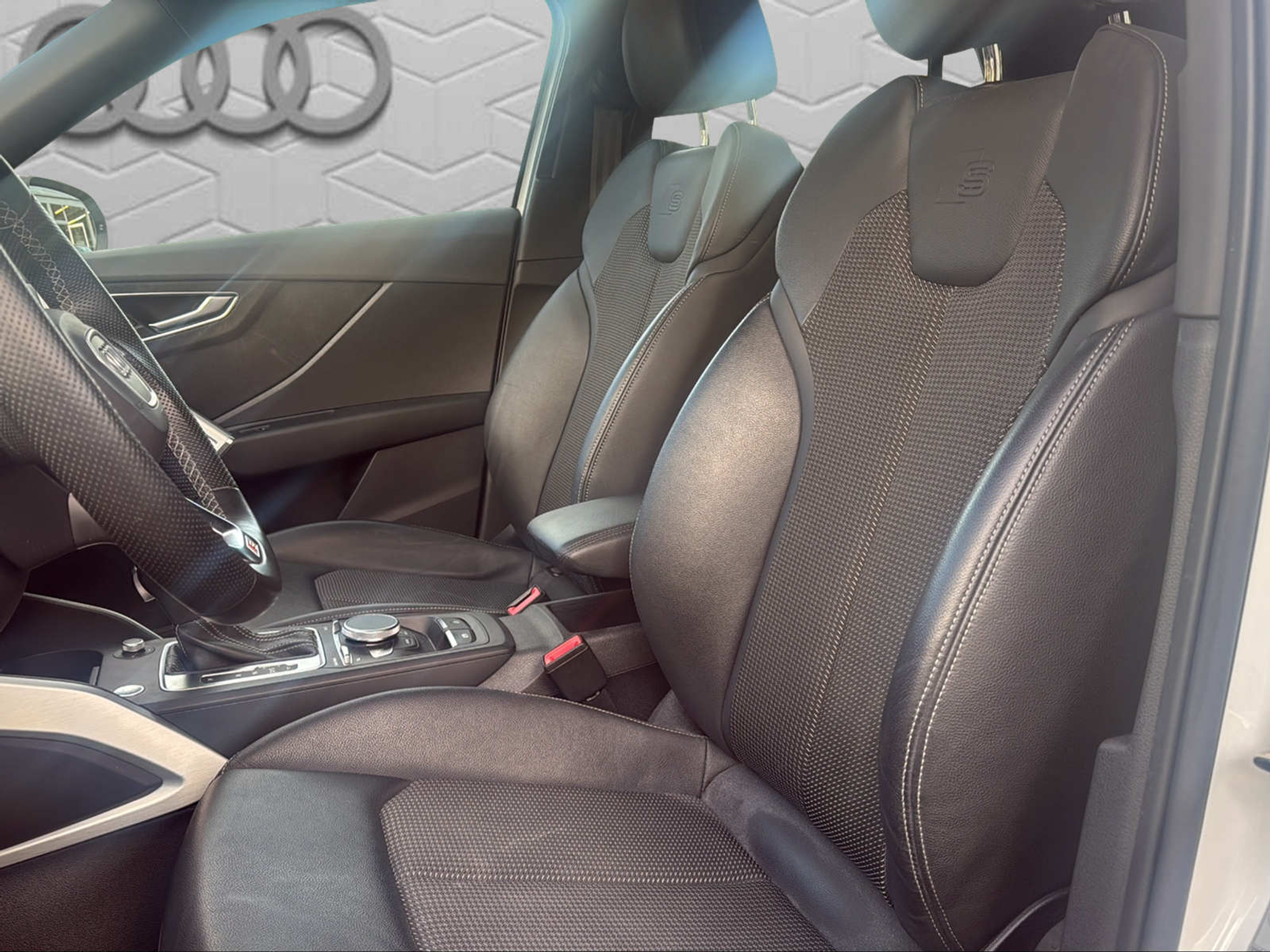 listing desktop thumbnail image 6